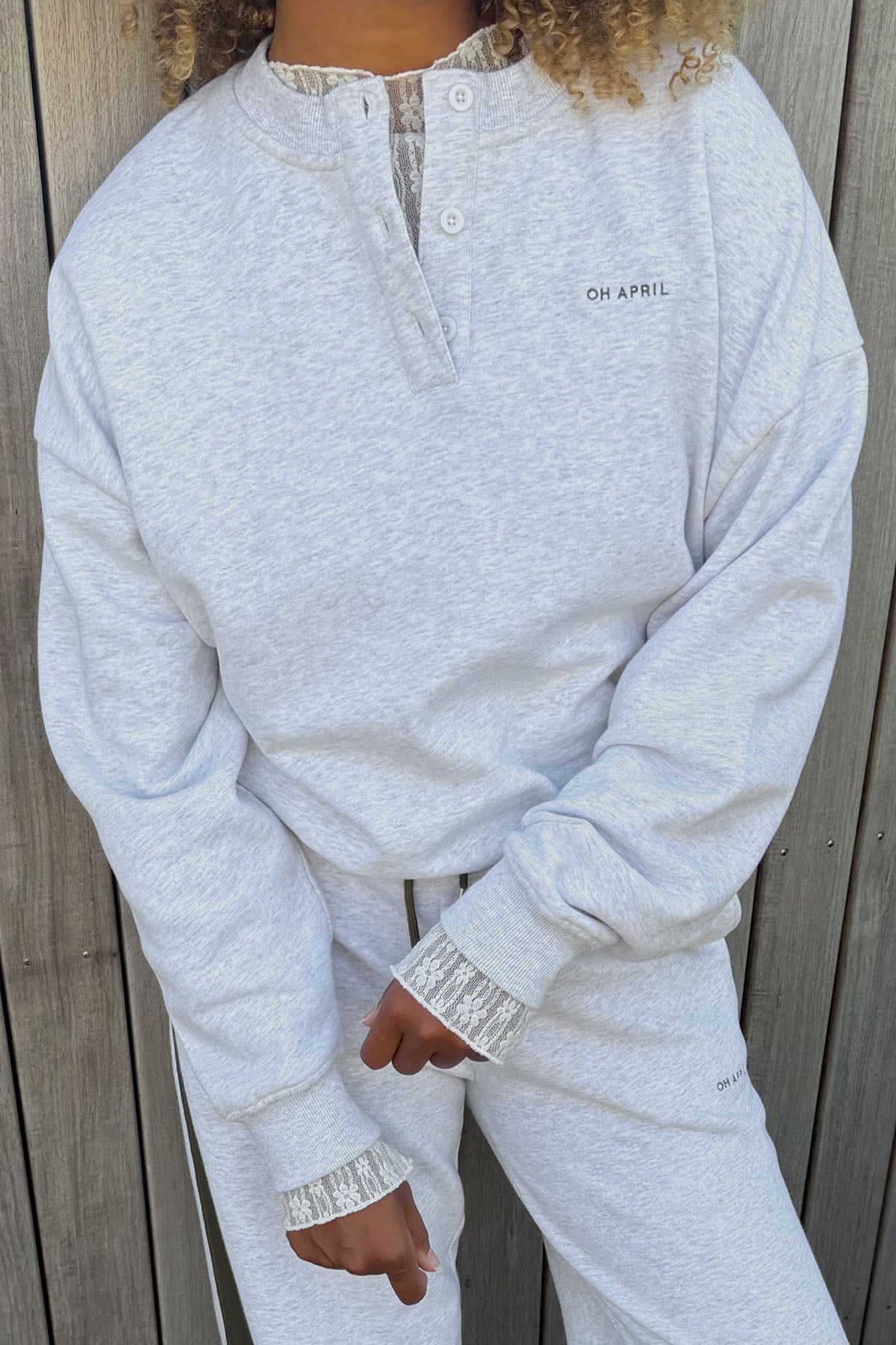 oh-april-boxy-sweatshirt-pullover-grey-melange-baumwolle image 2