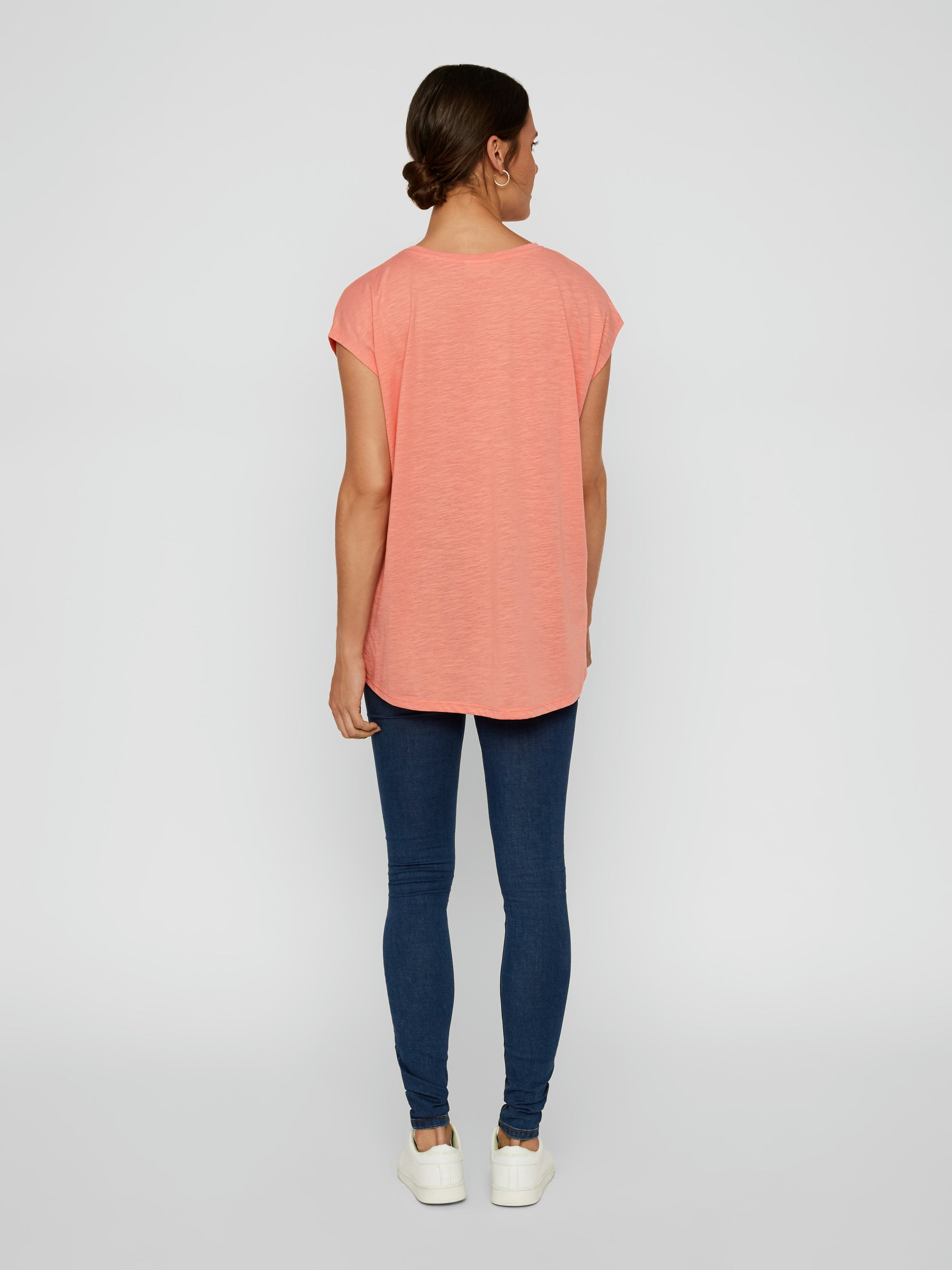 noisy-may-oversized-t-shirt-damen-basic-rundhals-65cm image 3