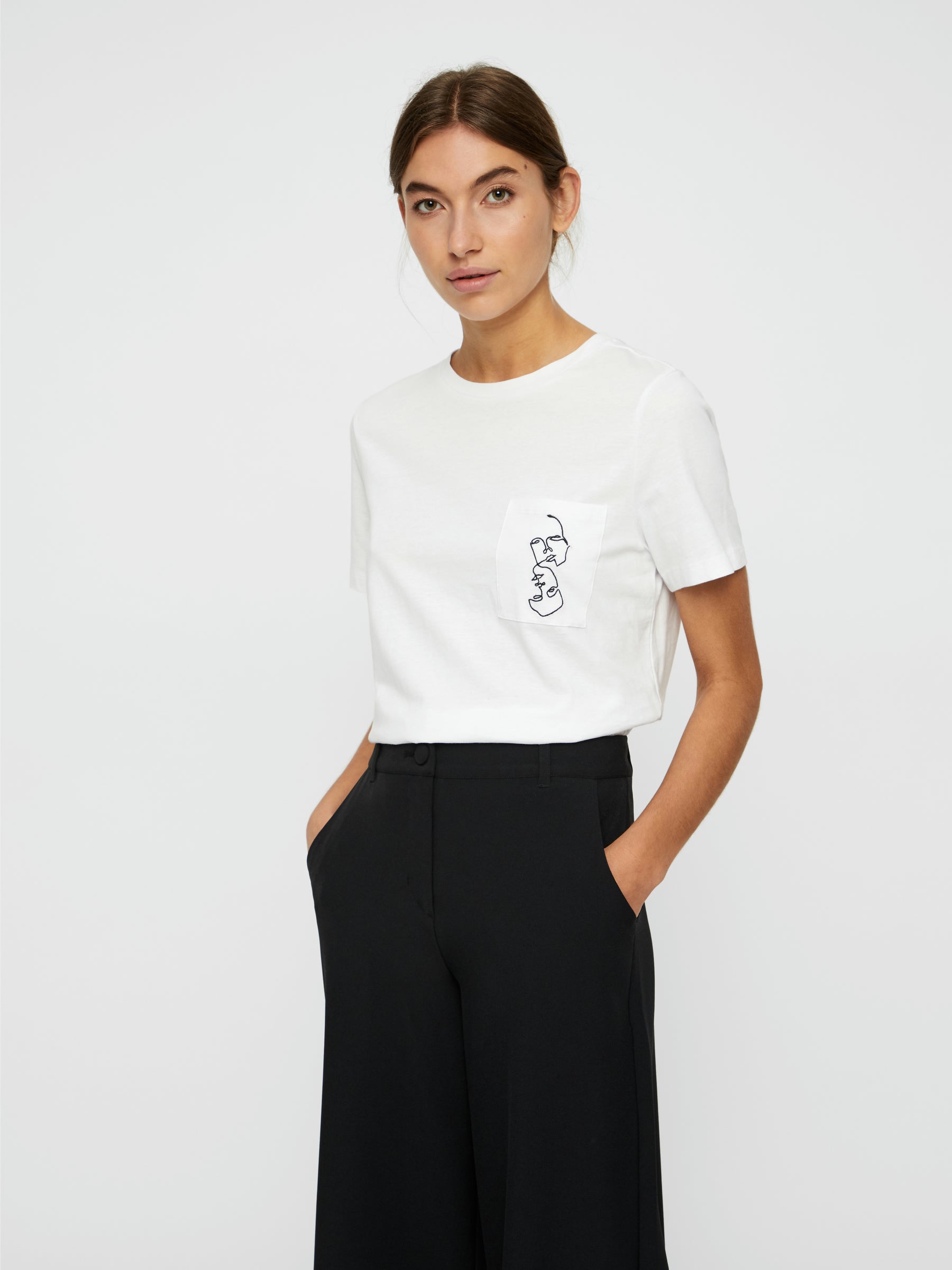 noisy-may-regular-fit-t-shirt-mit-brusttasche-stickerei image 2