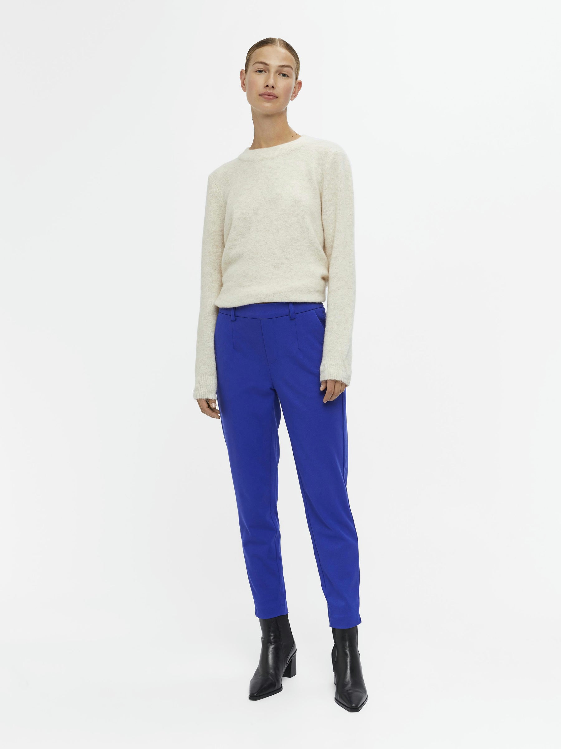 object-objilisa-slim-fit-hose-cropped-schwarz-2 image 4