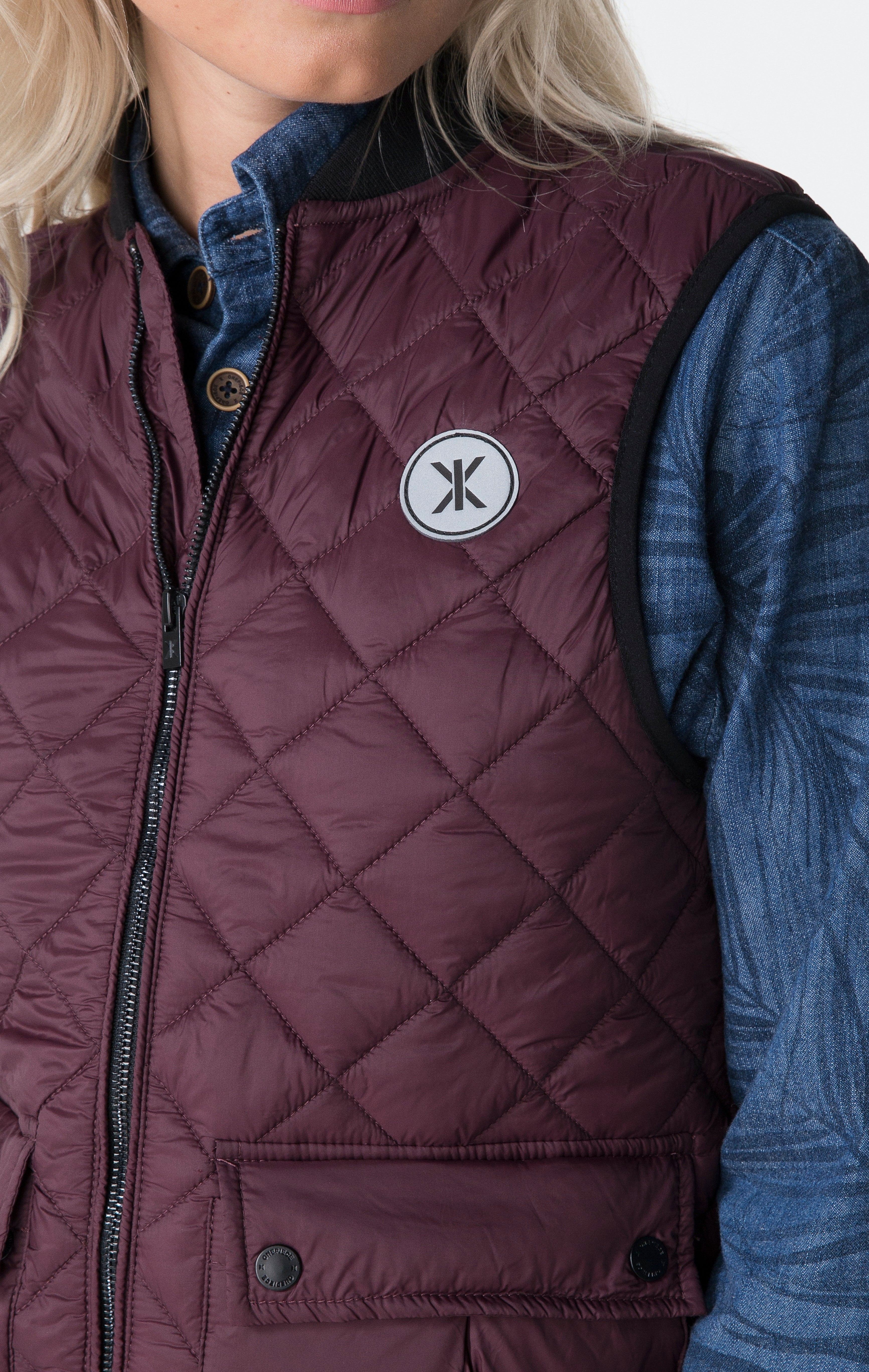 onepiece-champ-vest-steppweste-burgundy-gesteppt image 4