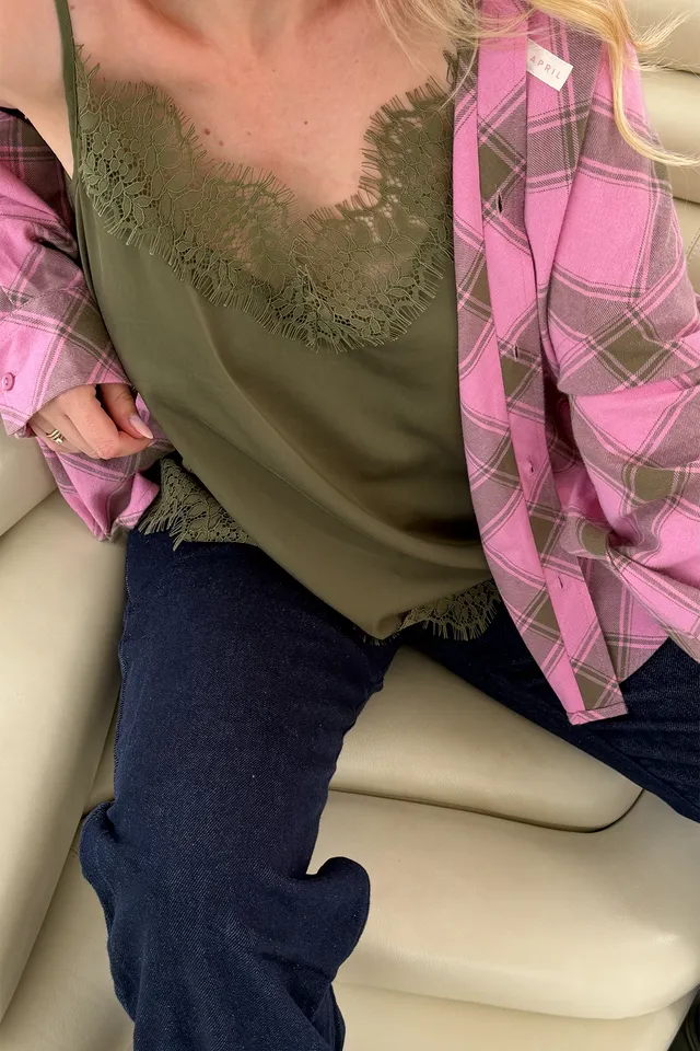 oh-april-tami-satin-top-bluse-olive-mit-spitze image 1