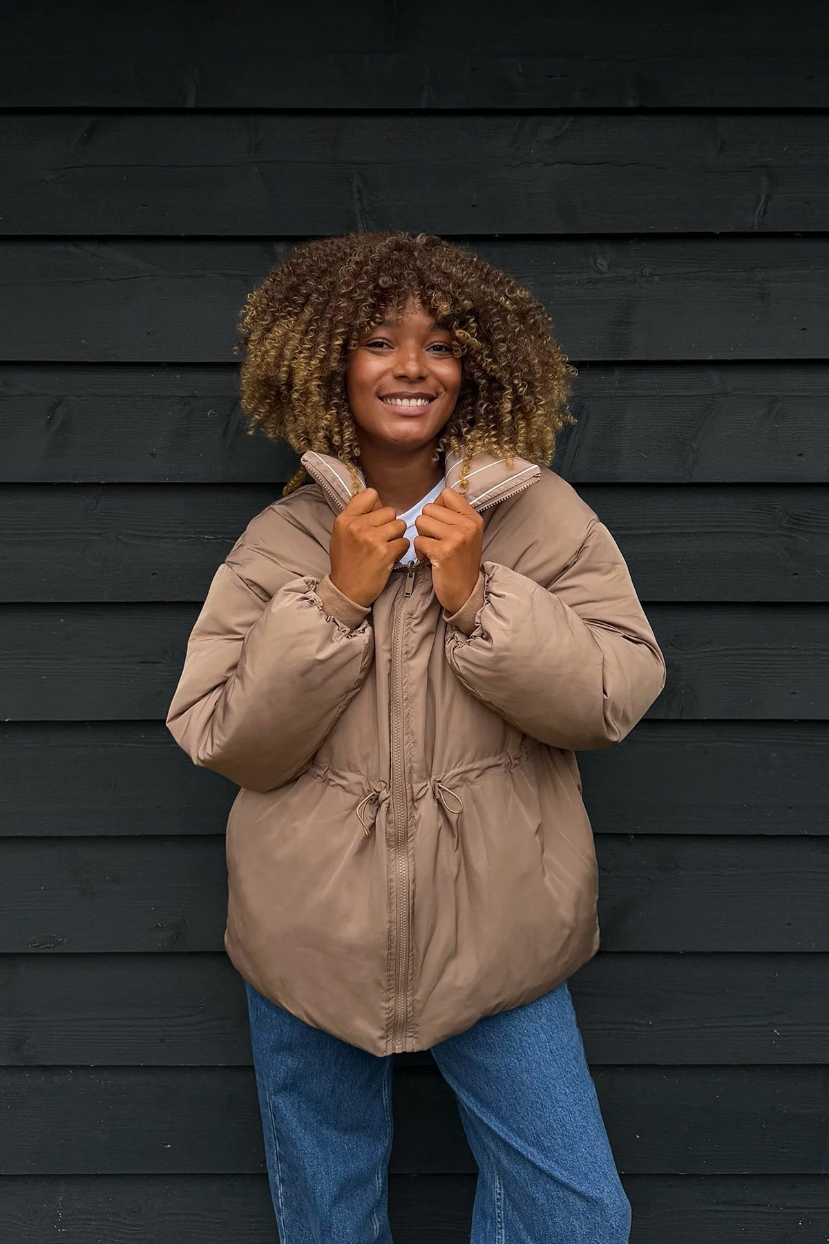 oh-april-puffer-jacket-wendbar-taupe-recycelt image 2