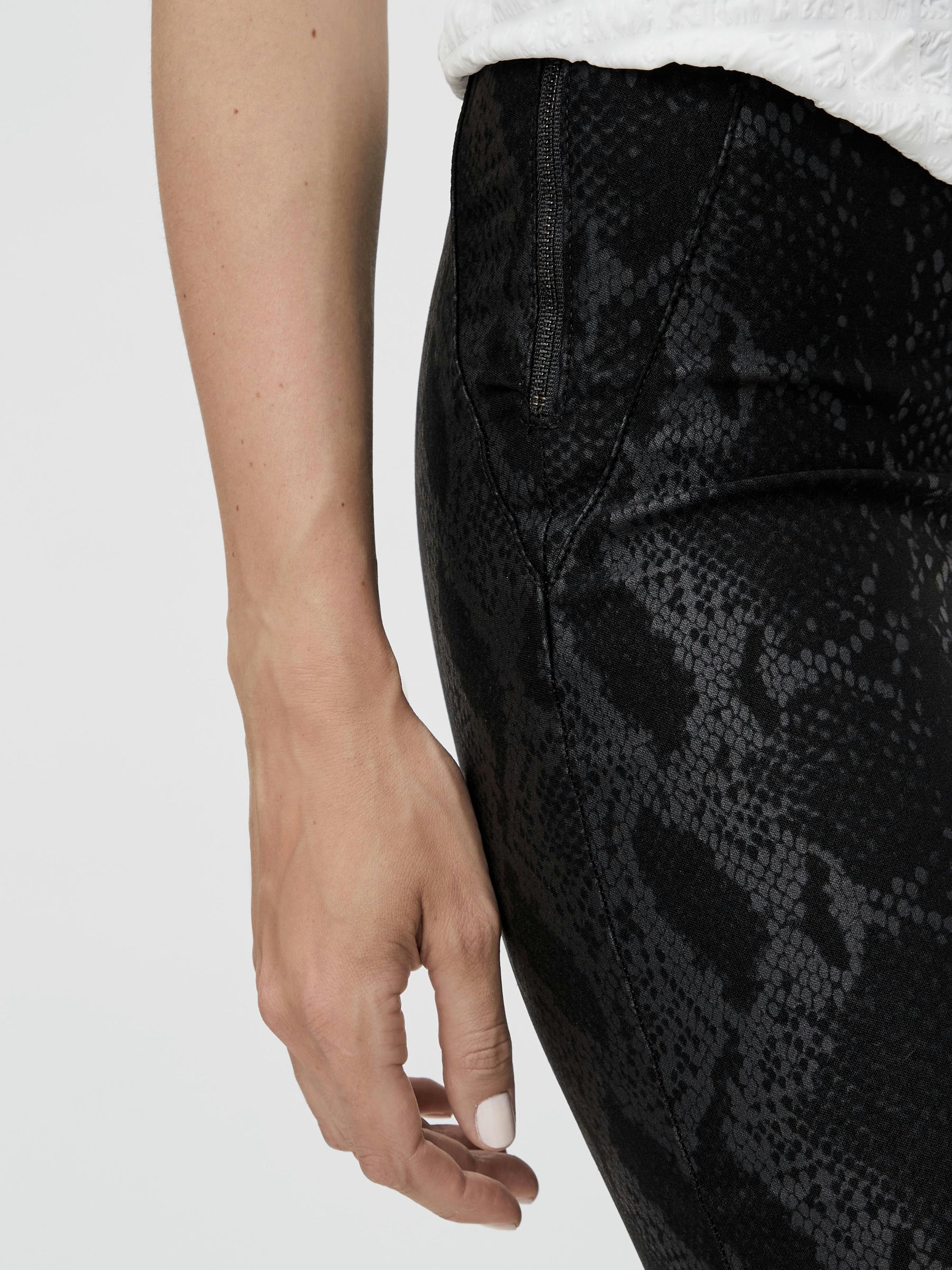 object-coated-leggings-glitzer-mit-stretch-mid-waist image 6