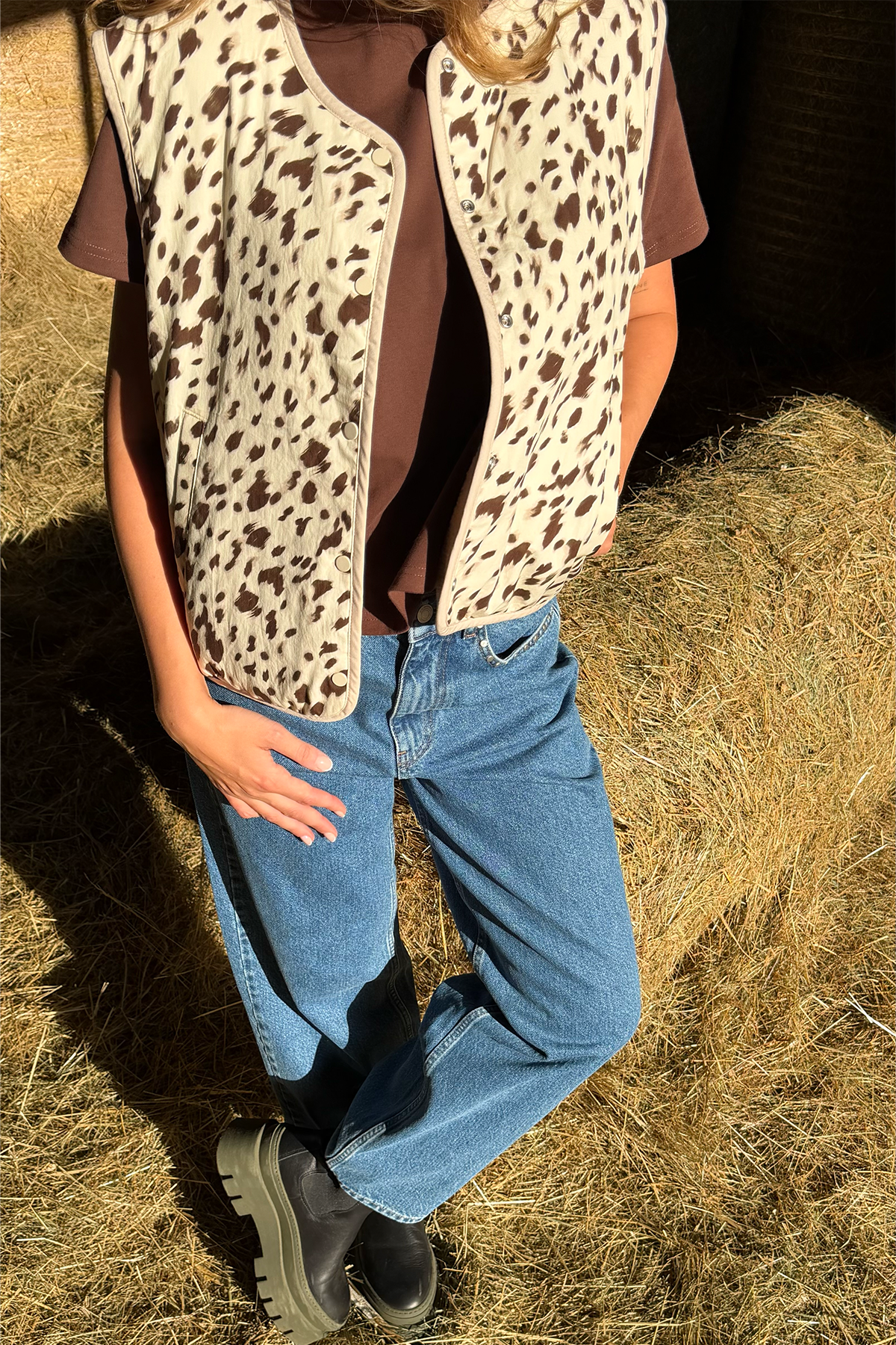 oh-april-magnolia-fleece-weste-off-white-cow image 7