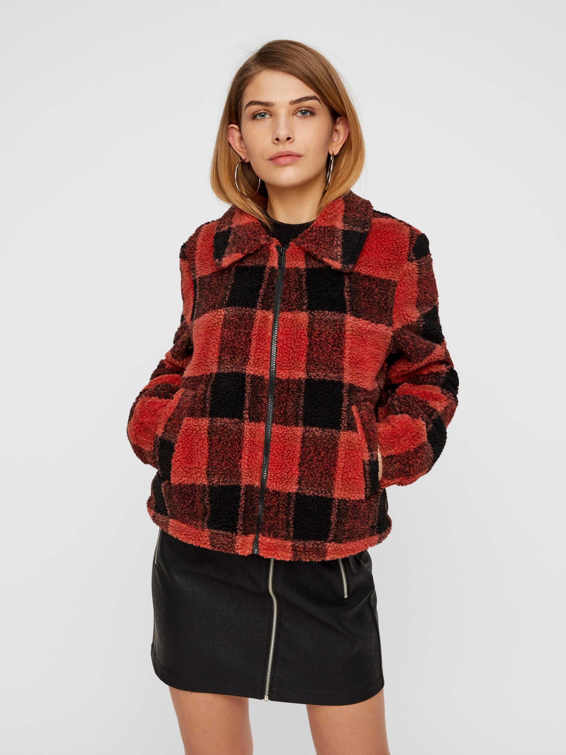 noisy-may-teddyjacke-kunstfelljacke-mit-rei-verschluss image 2