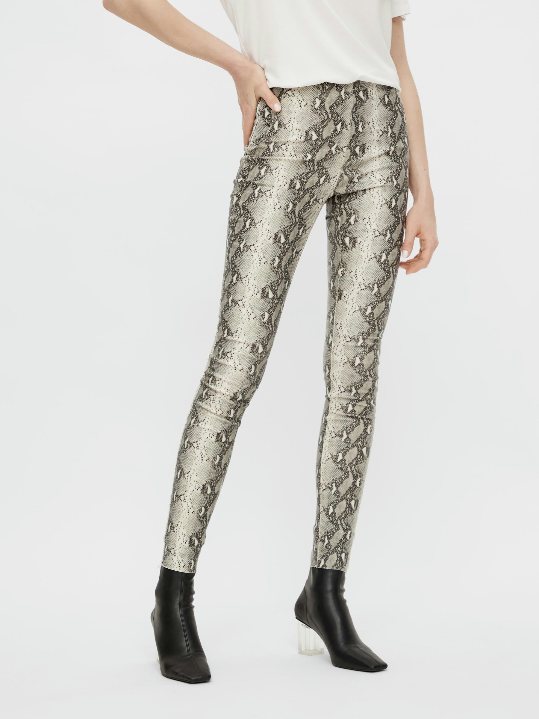 object-leggings-coated-glitzer-slim-mid-waist-damen image 2