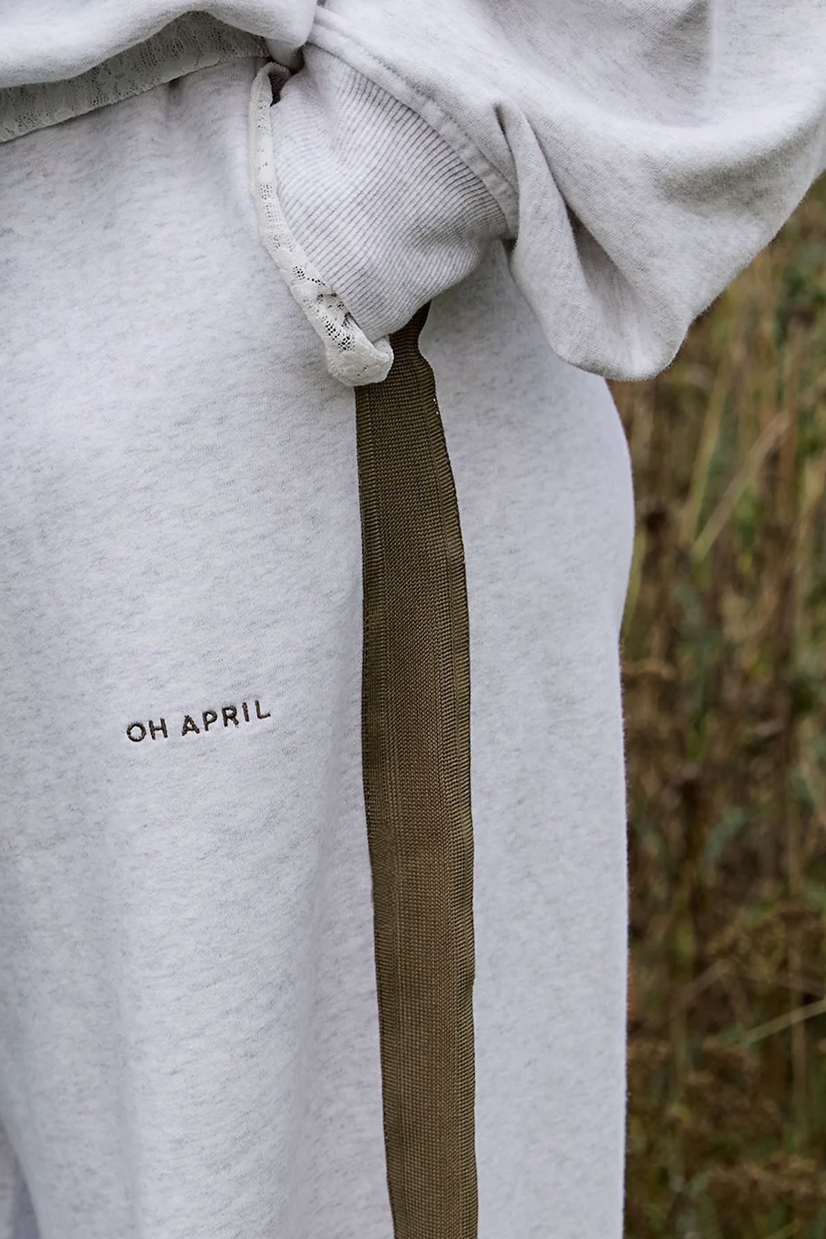 oh-april-kael-sweatpants-hose-grey-melange-baumwolle image 4