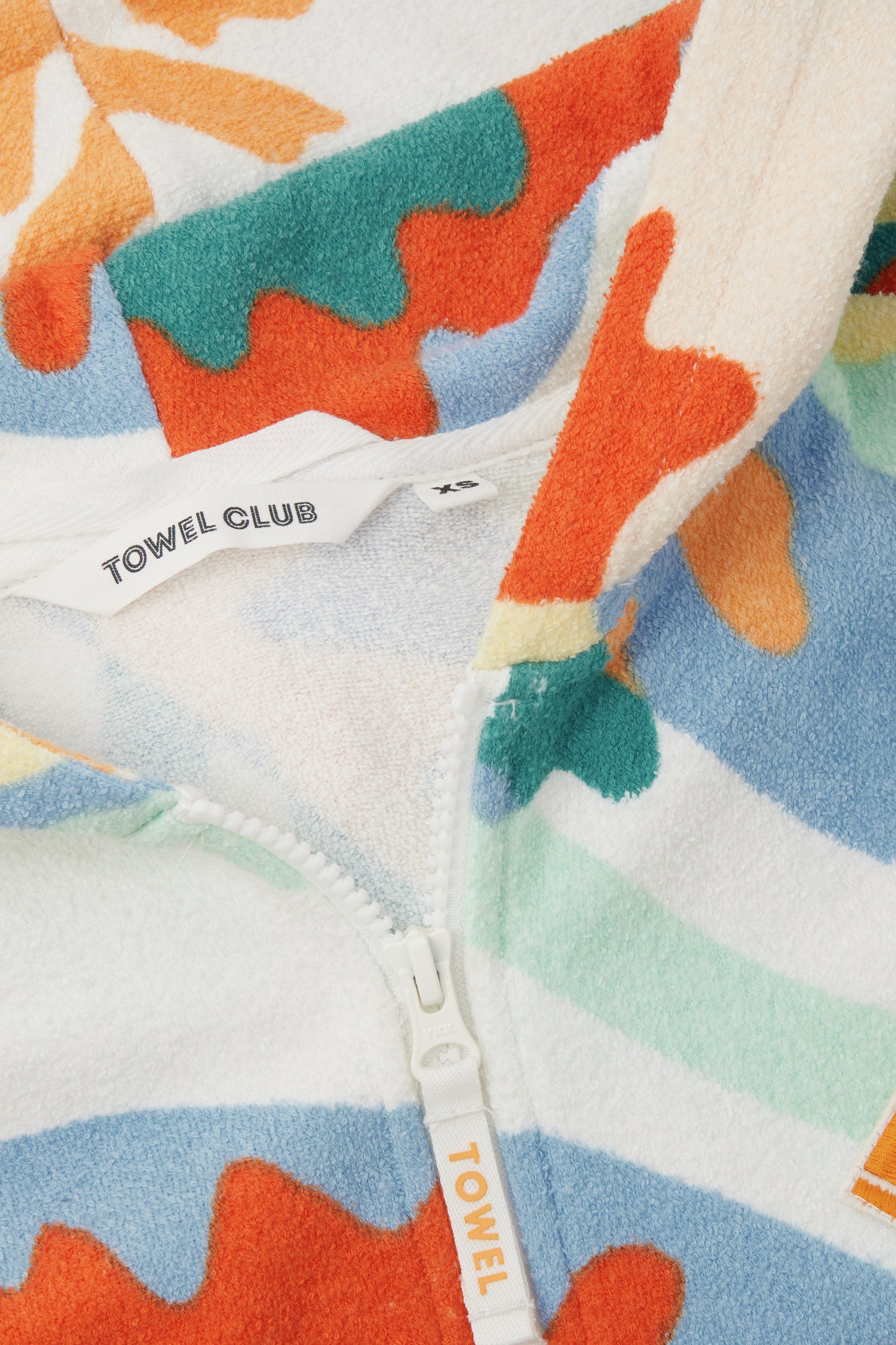 onepiece-towel-club-short-fitted-jumpsuit-overall-print image 5