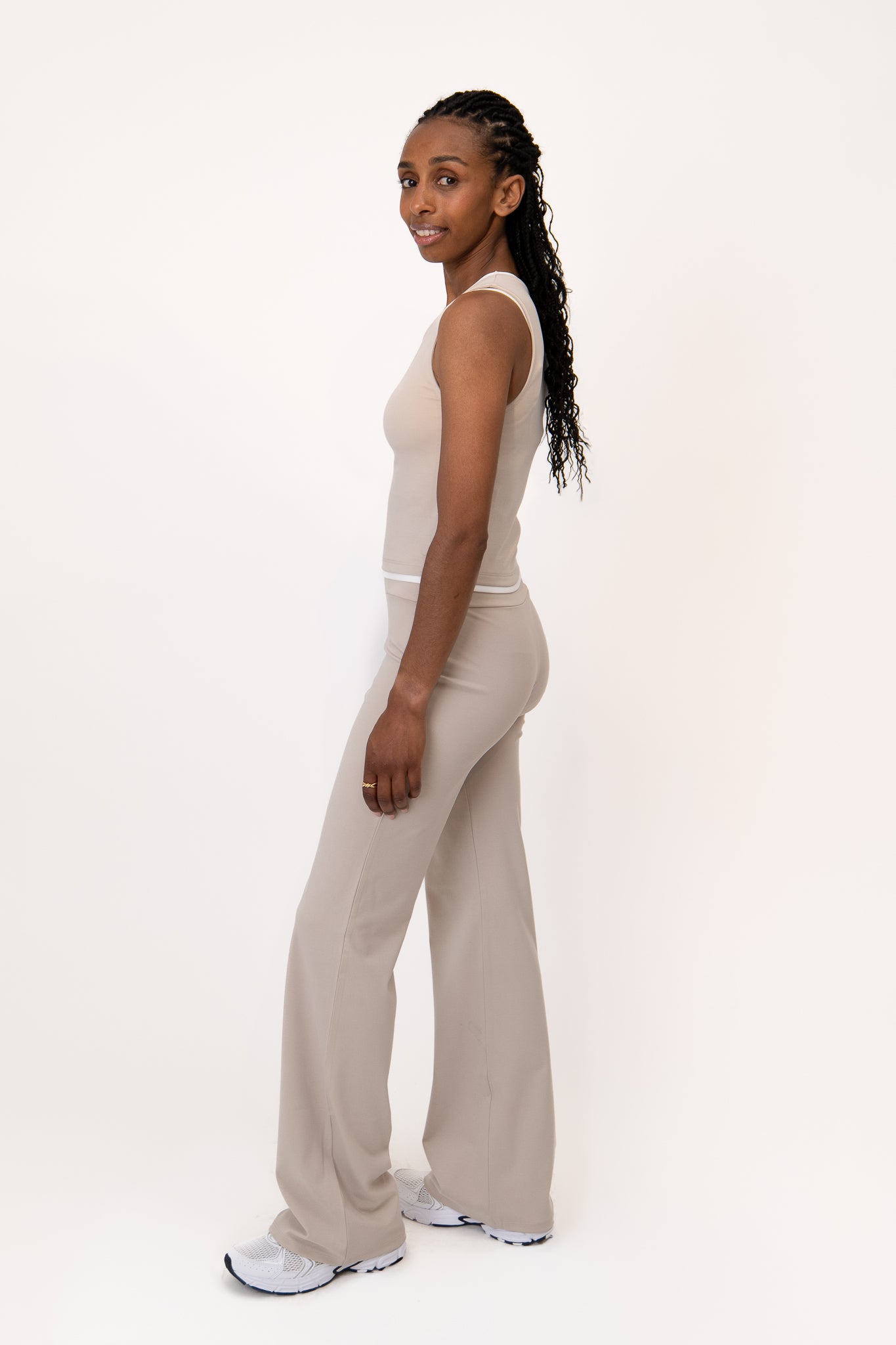 oh-april-eden-tanktop-top-taupe-slim-fit image 4