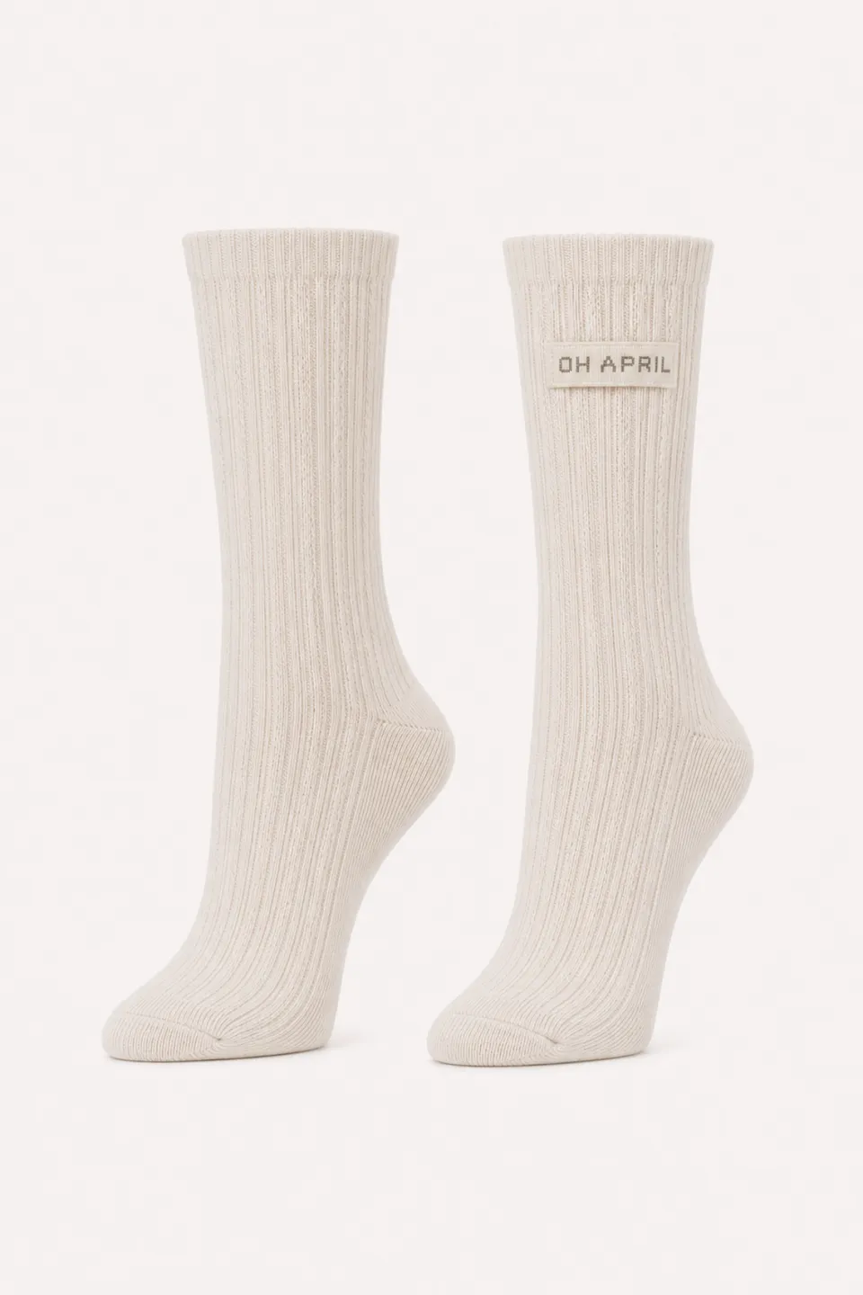 oh-april-stricksocken-off-white-socken-zopfmuster image 1