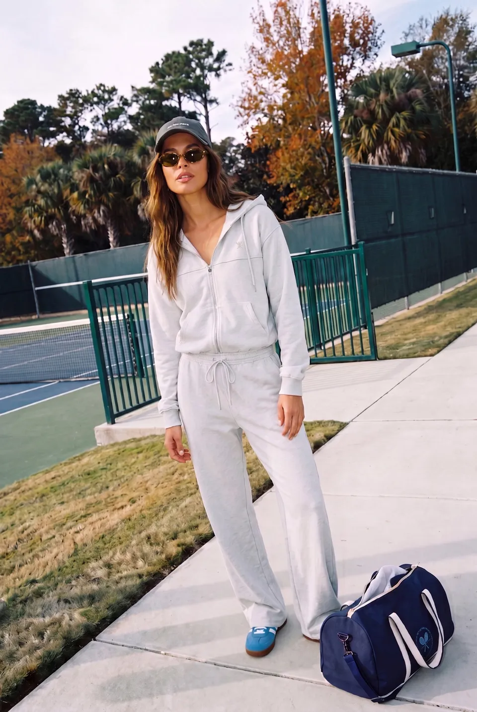onepiece-original-onesie-loose-fit-grau-melange image 1