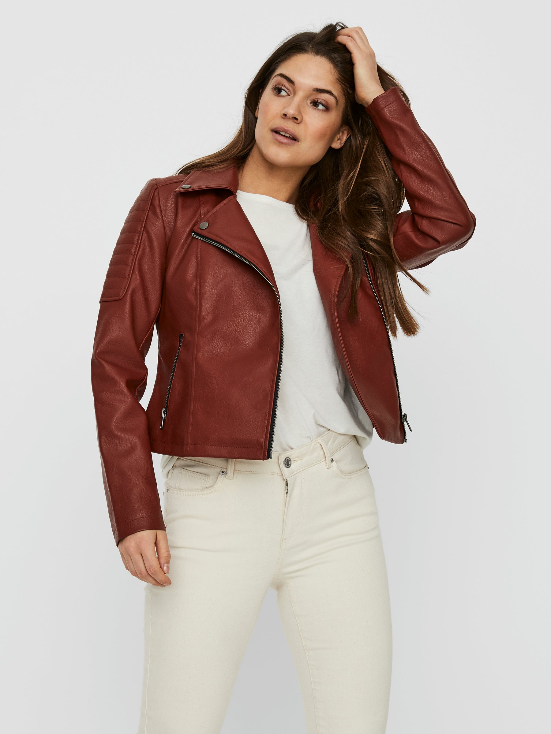 noisy-may-kunstleder-jacke-kurz-tight-fit-schwarz image 3