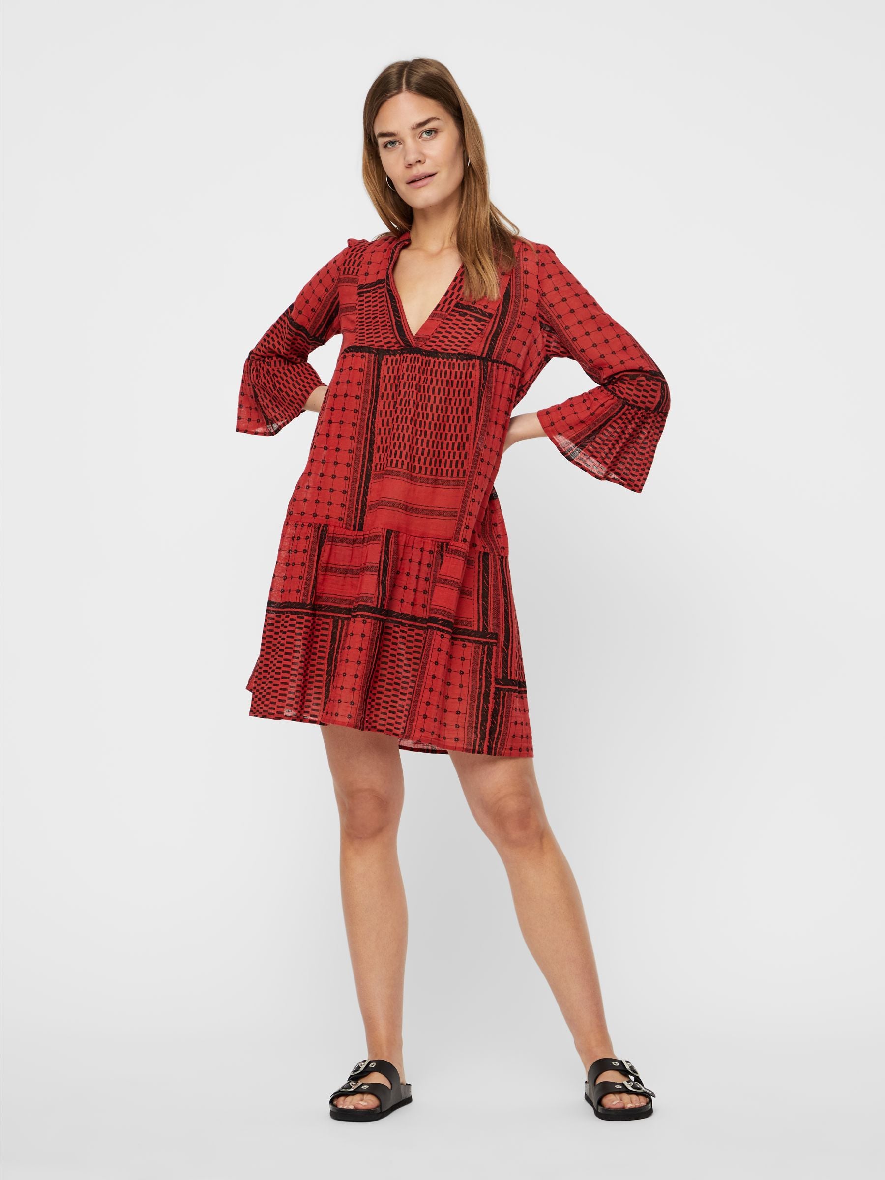 noisy-may-kleid-bedruckt-minikleid-3-4-arm image 4