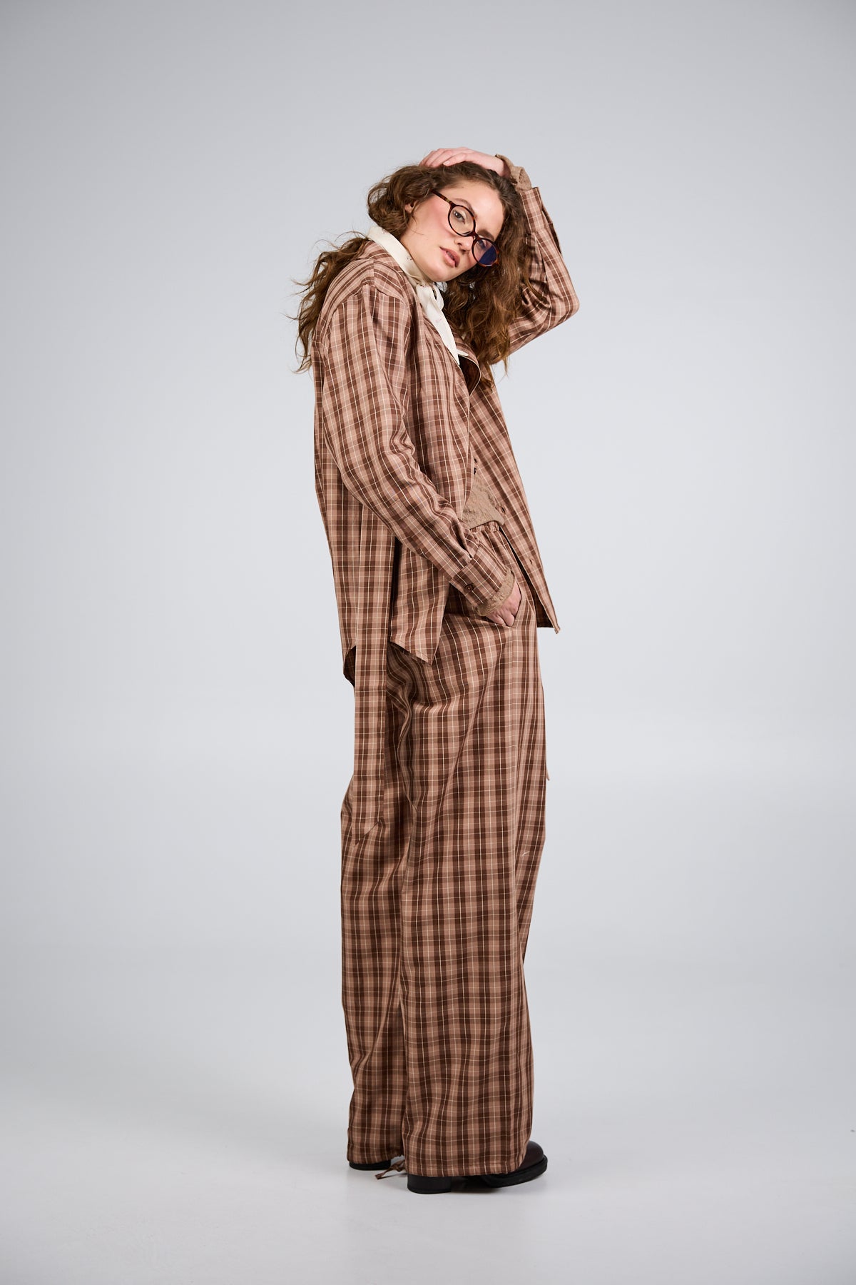oh-april-elior-webhose-cocoa-dust-check-wide-leg image 5