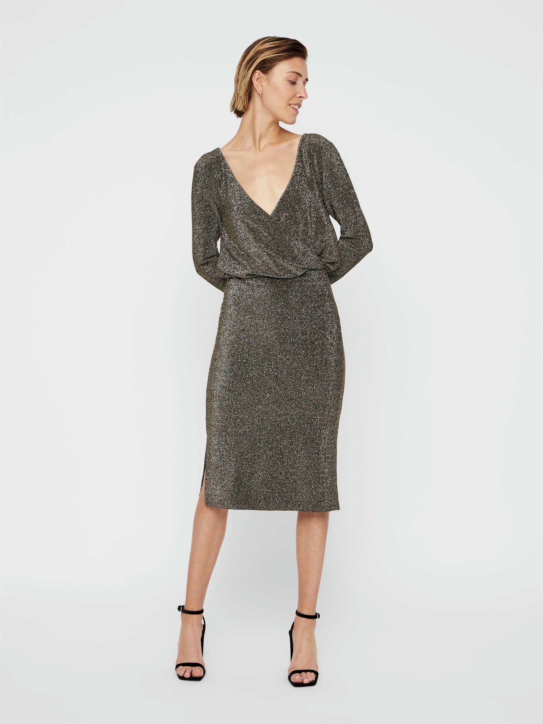 noisy-may-glitzer-kleid-mit-3-4-rmel-und-v-ausschnitt-3 image 3