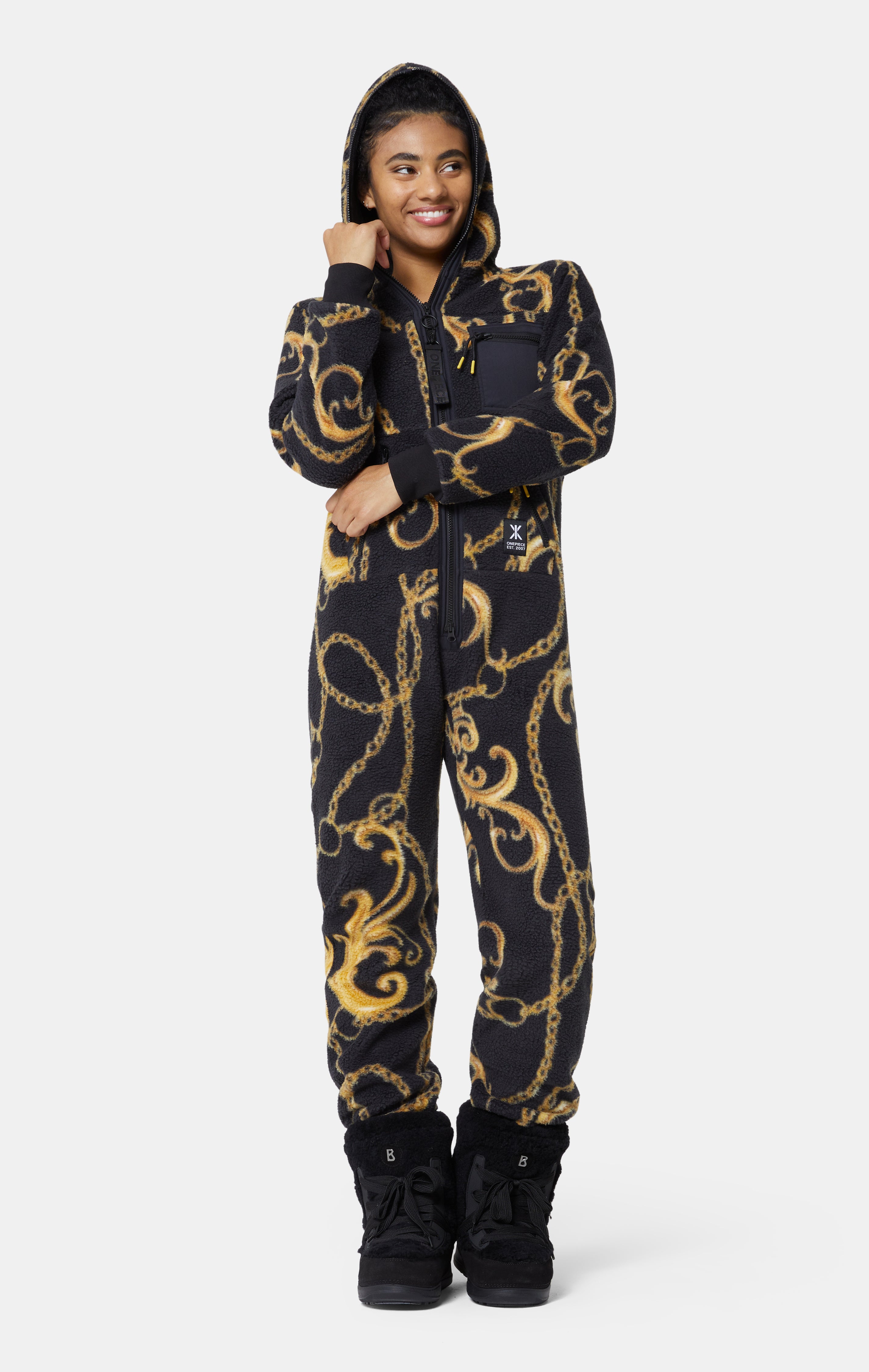 onepiece-gold-chain-fleece-jumpsuit-overall-schwarz-muster image 5