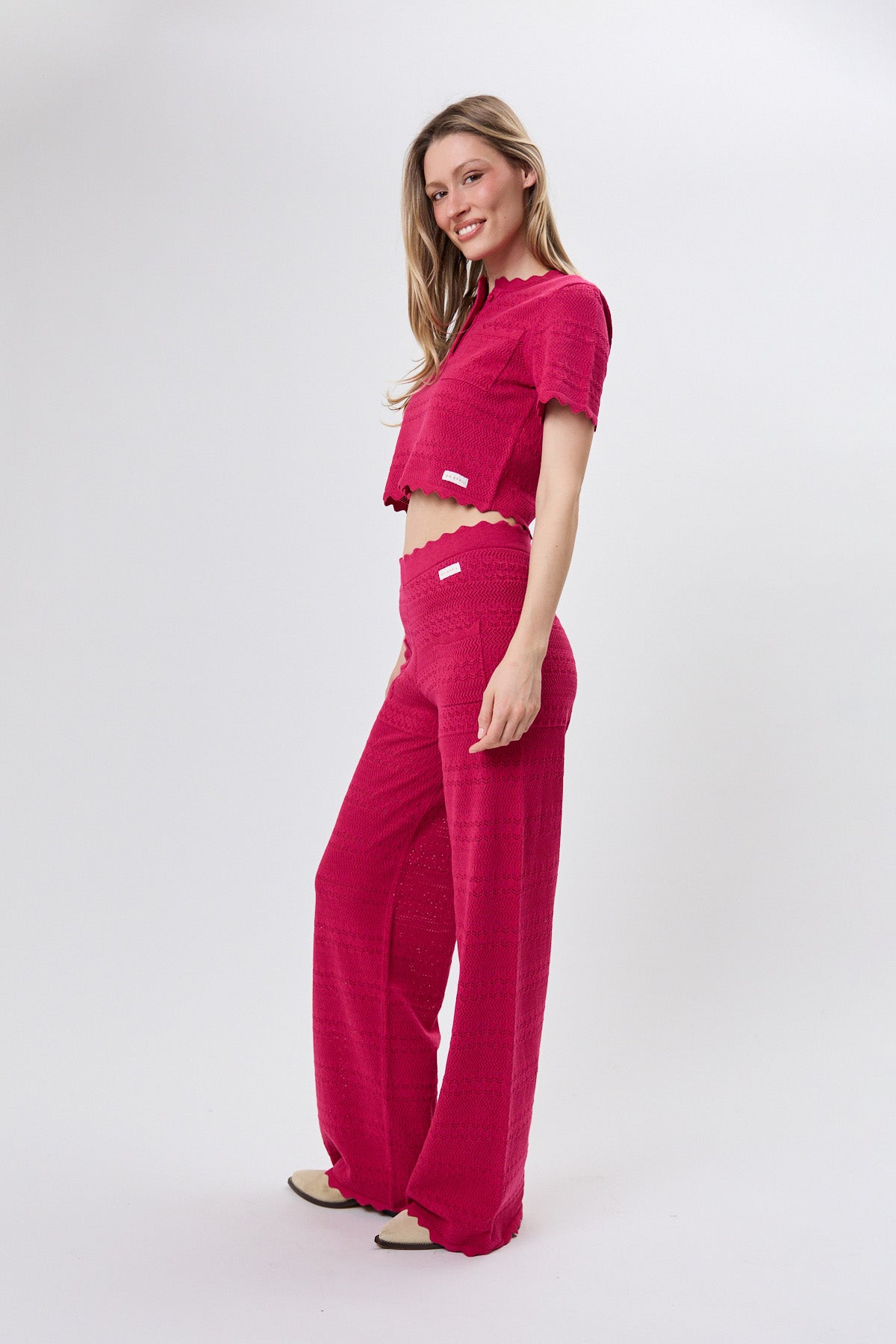 oh-april-aurea-flared-knit-pants-berry-whip-strickhose image 4