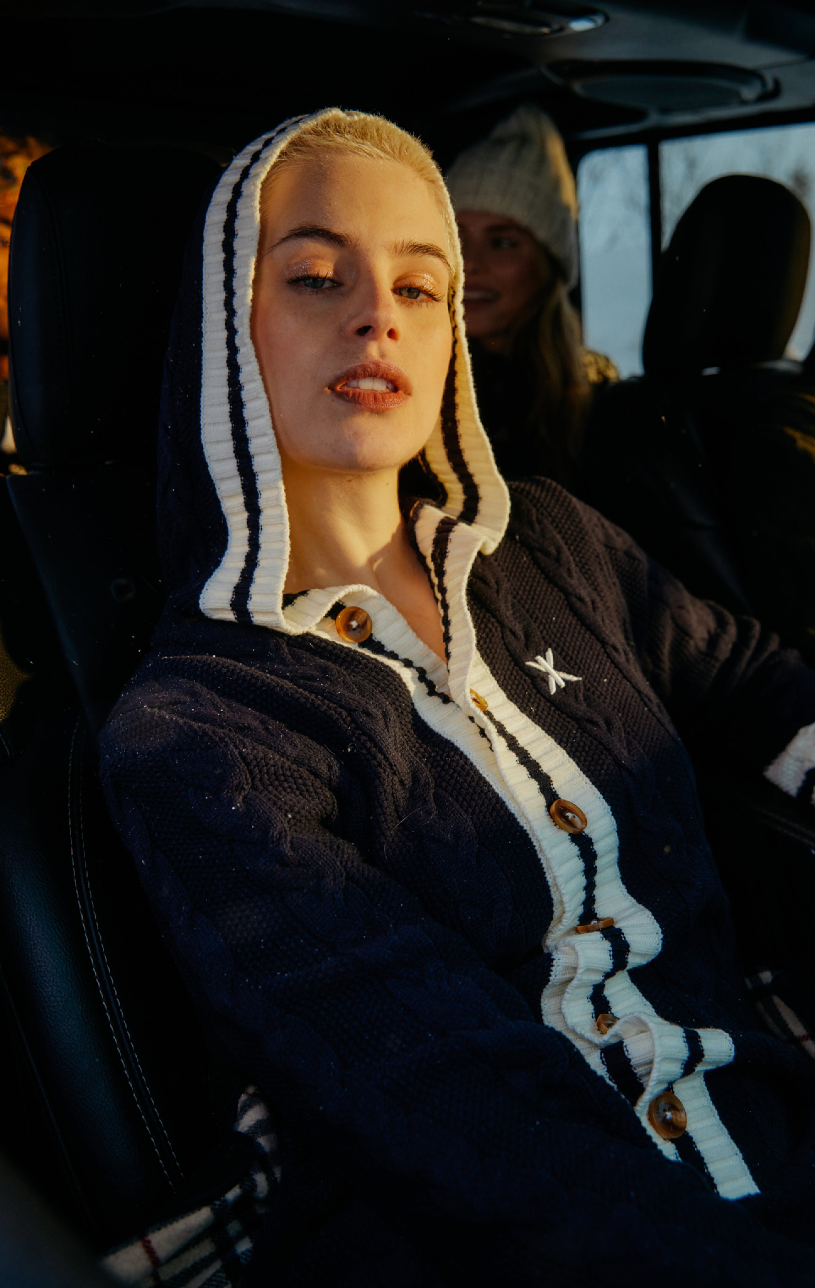 onepiece-varsity-jumpsuit-overall-navy-damen-strick image 7
