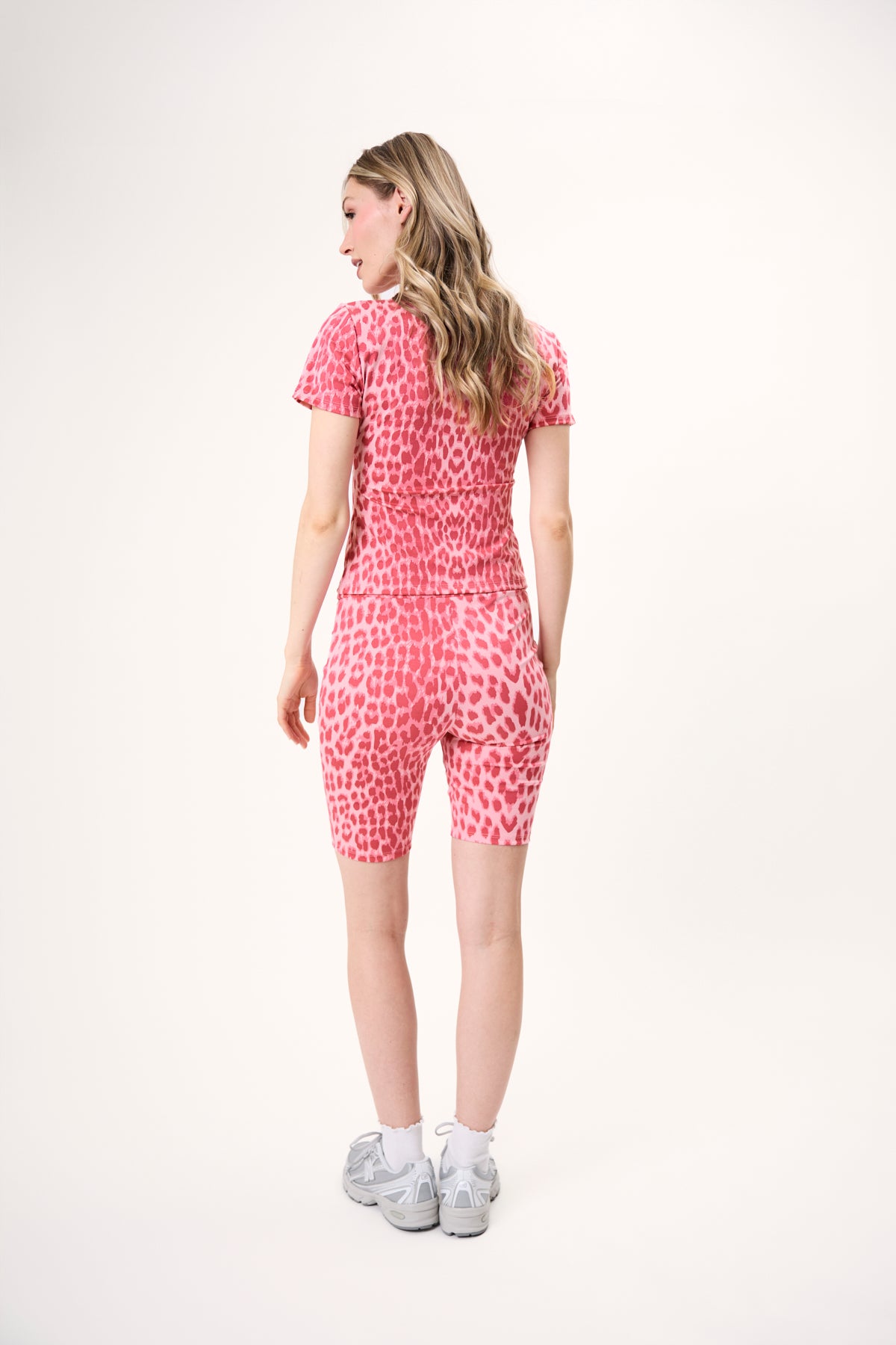 oh-april-roxie-bike-shorts-leo-raspberry-radlerhose-slim-fit image 8