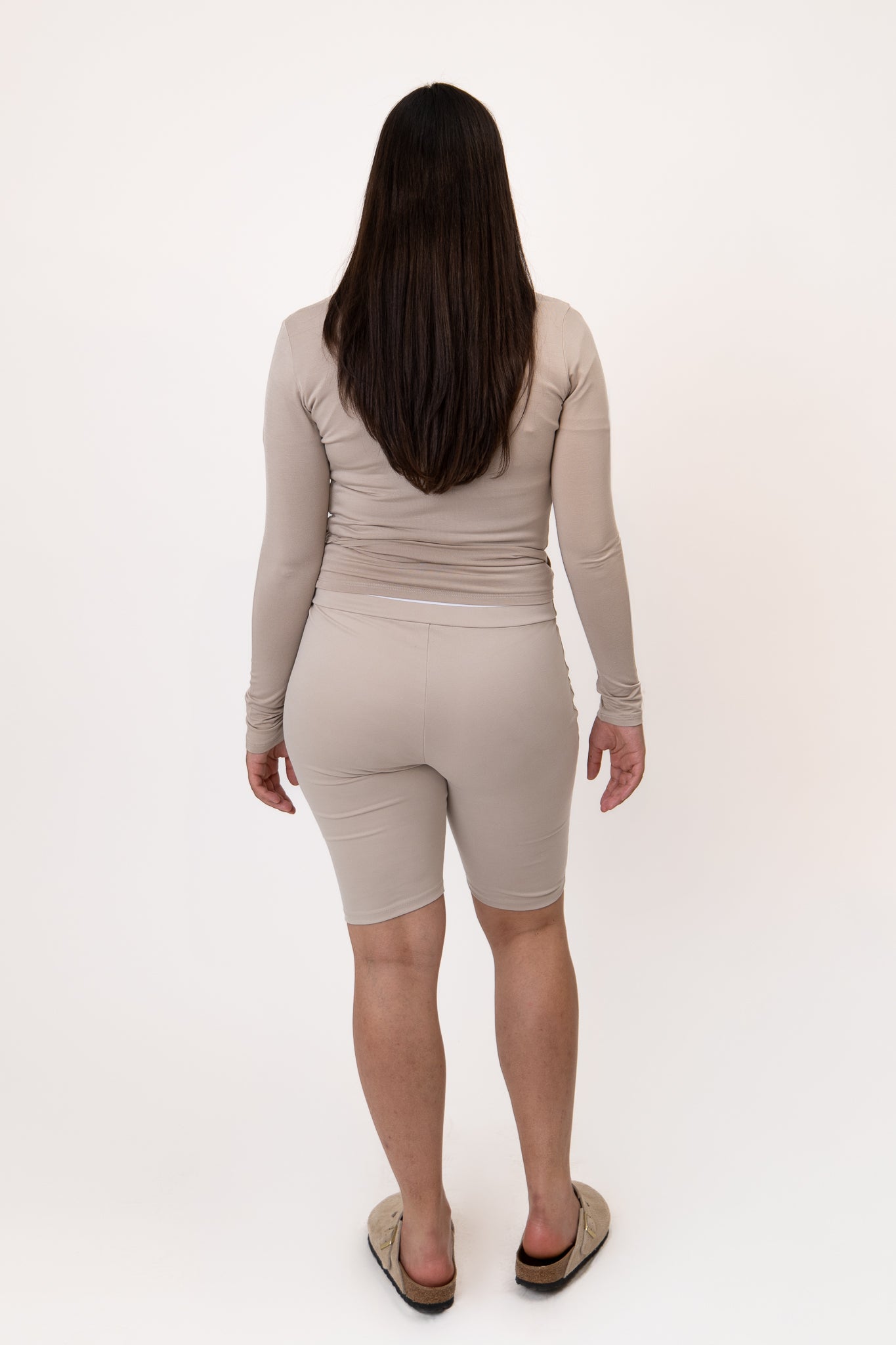 oh-april-roxie-bike-shorts-taupe-radlerhose-slim-fit image 7