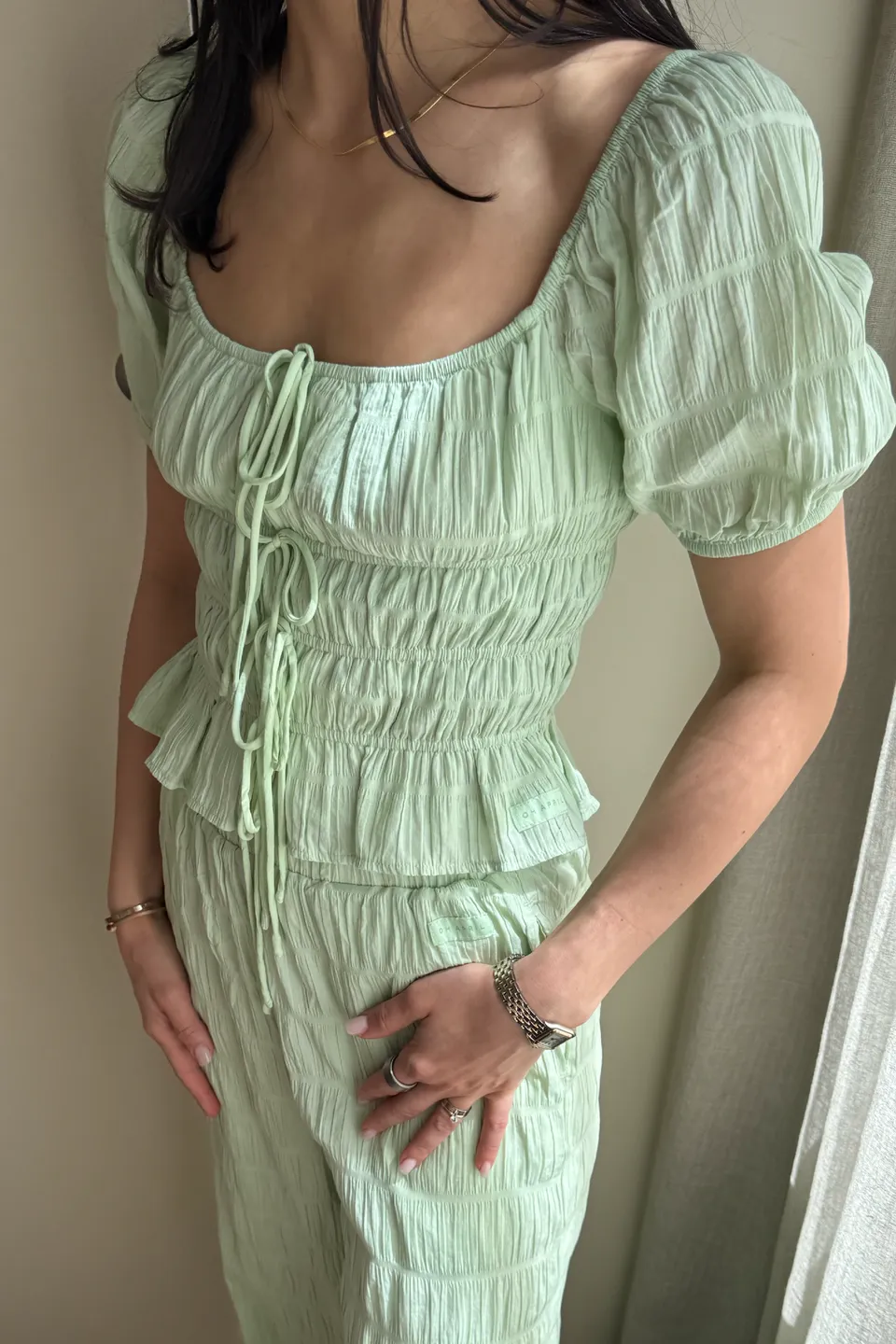 oh-april-noemi-blouse-mint-green-baumwolle-schleifen image 1