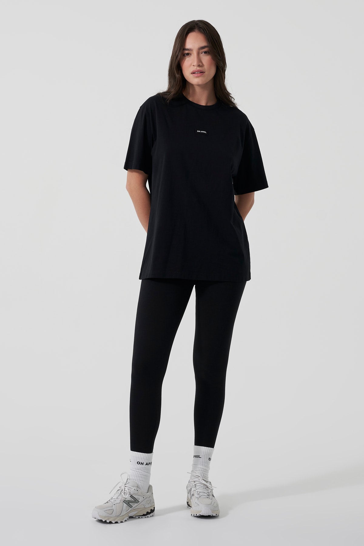 oh-april-boyfriend-t-shirt-shirt-schwarz-oversized-baumwolle image 2