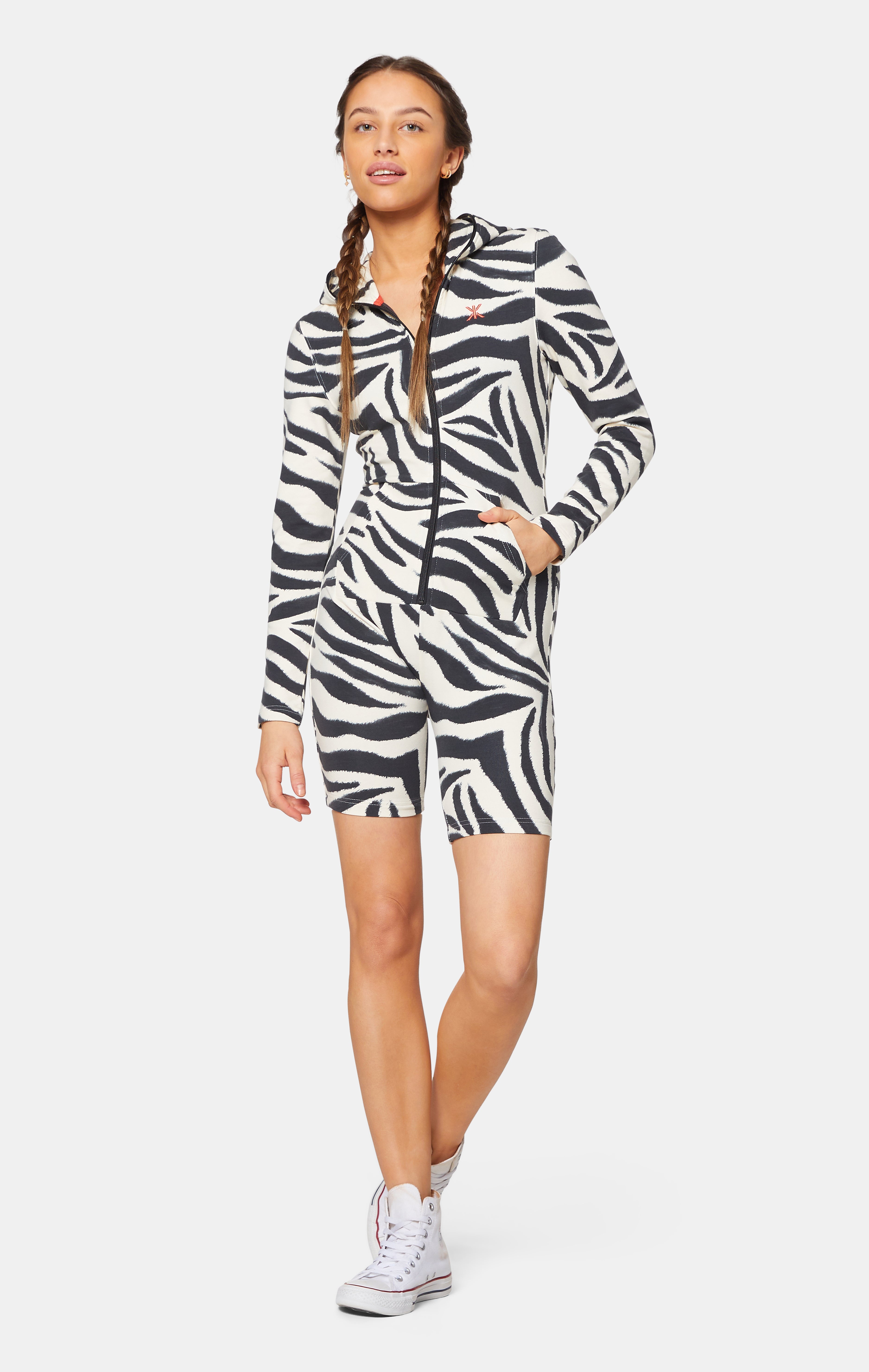 onepiece-zebra-fitted-short-jumpsuit-jumpsuit-off-white-zebra image 4