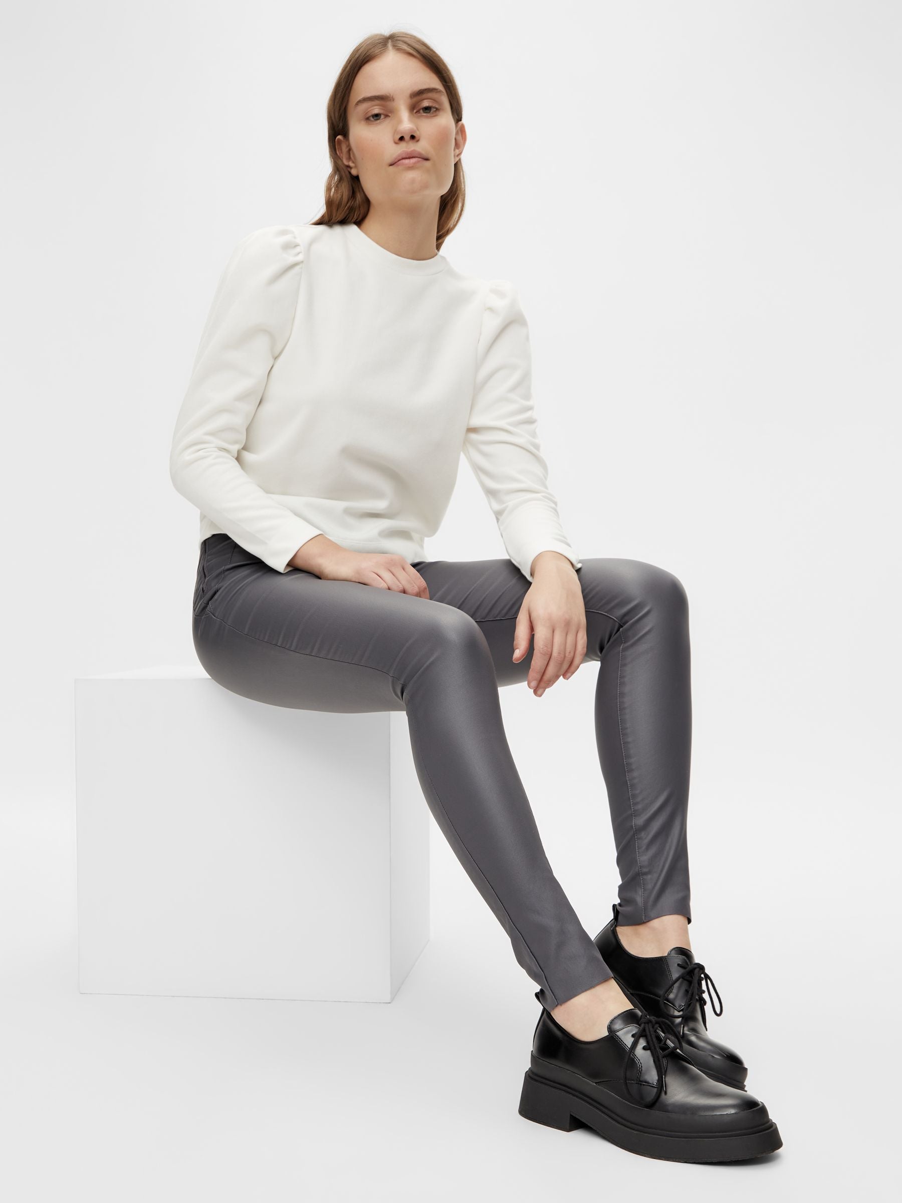 object-leggingsit-leggings-coated-schwarz-glitzer-slim-fit image 6