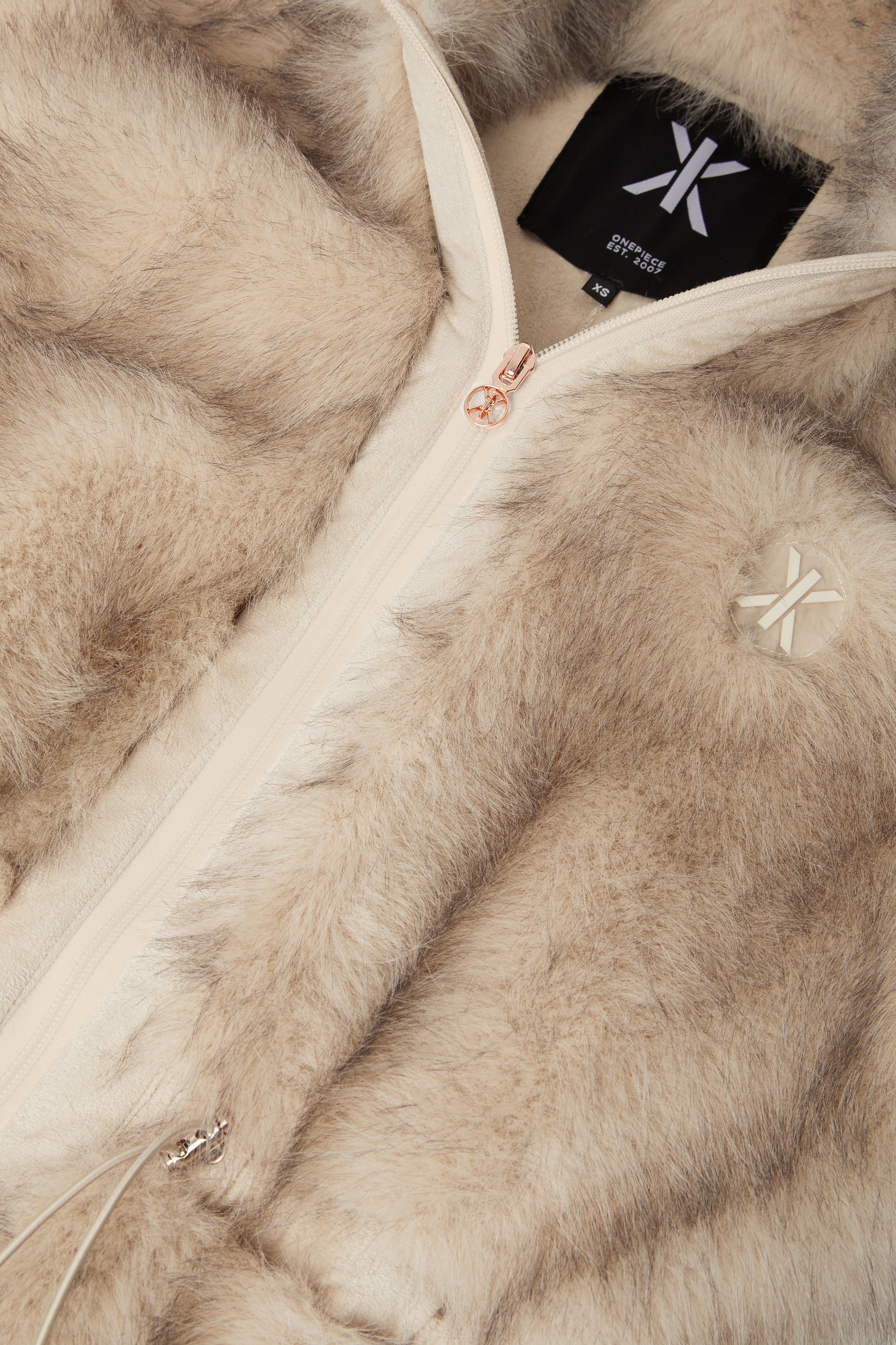onepiece-the-housewife-jumpsuit-overall-beige-kunstfell-damen image 2