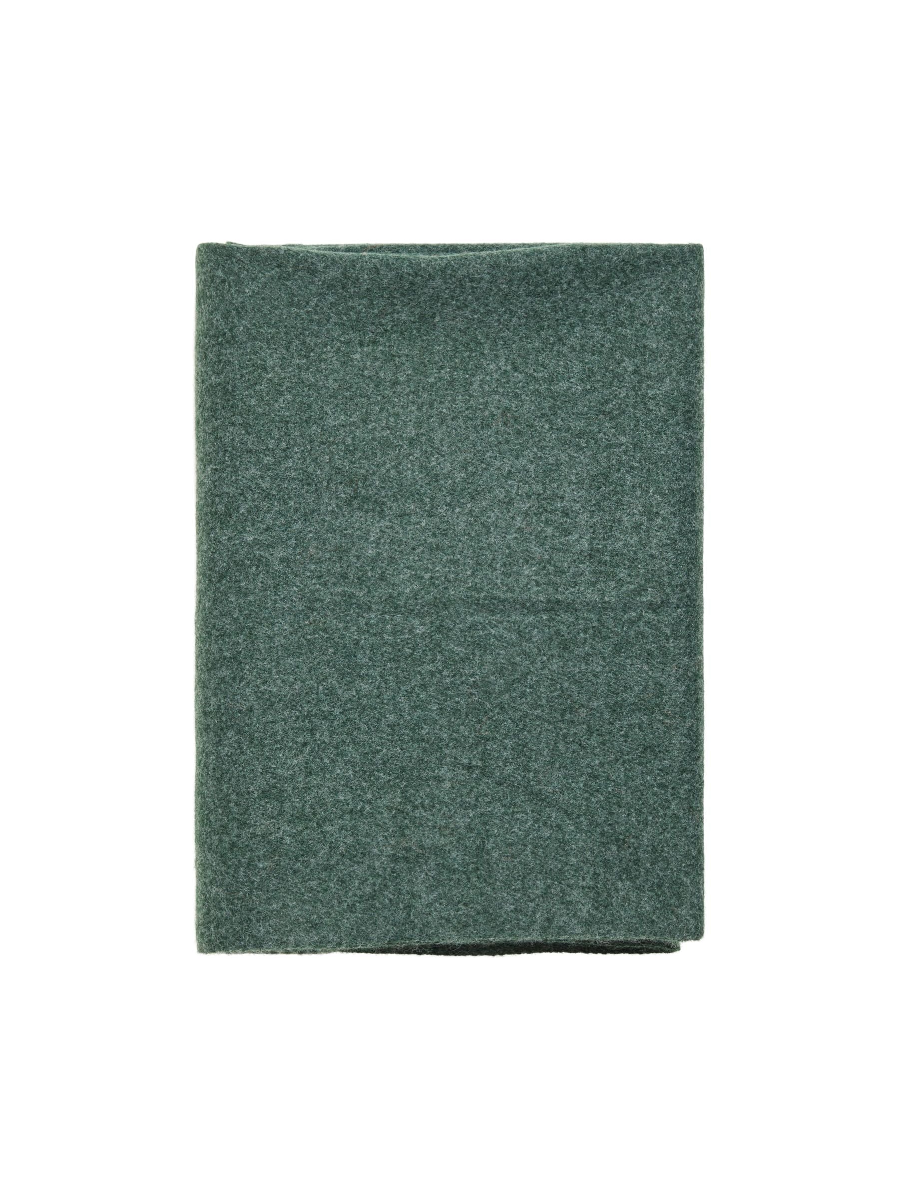 object-accessories-schal-wolle-fransen-200x70-cm-2 image 2