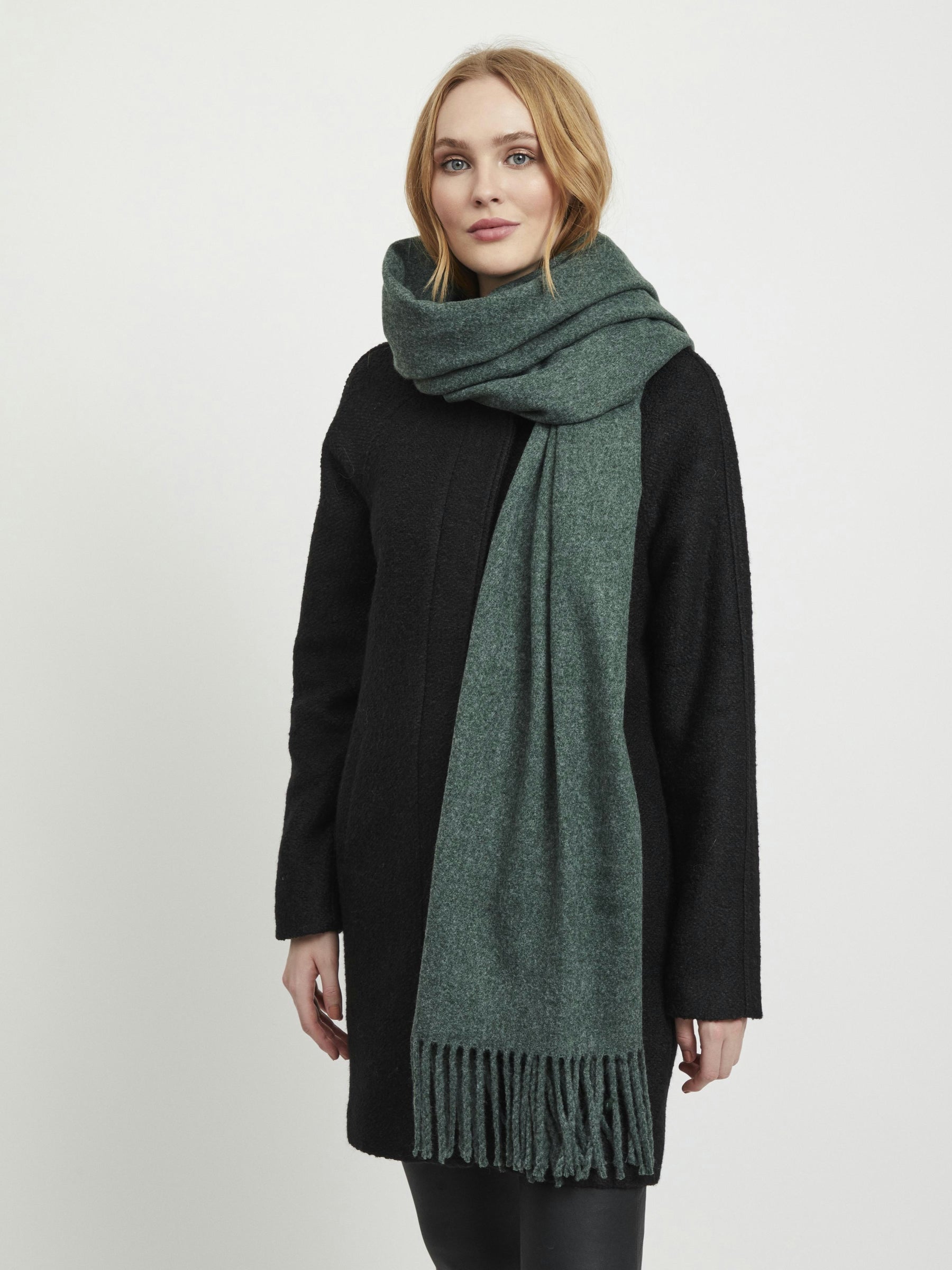 object-accessories-schal-wolle-fransen-200x70-cm-2 image 3
