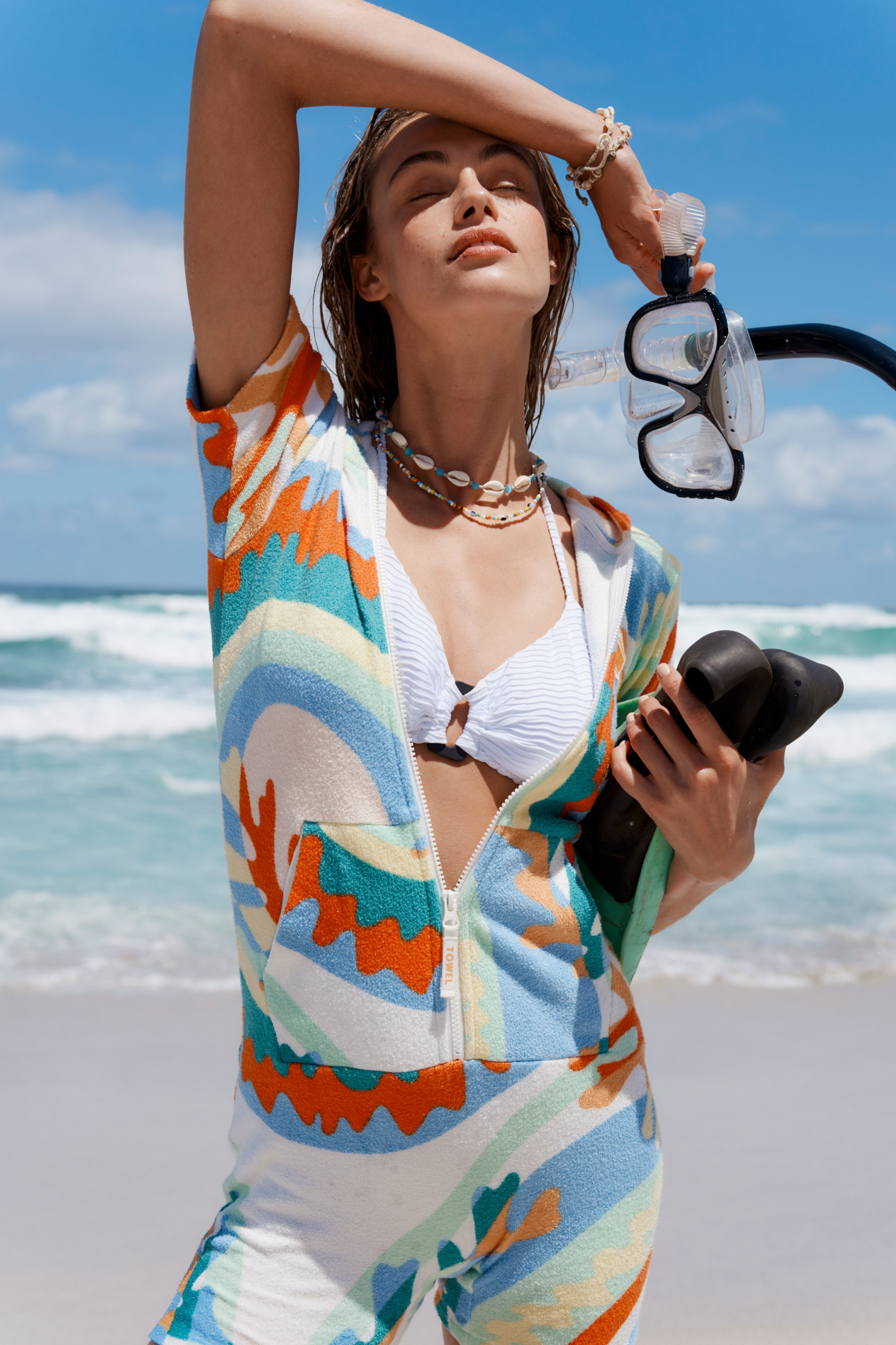 onepiece-towel-club-short-fitted-jumpsuit-overall-print image 2