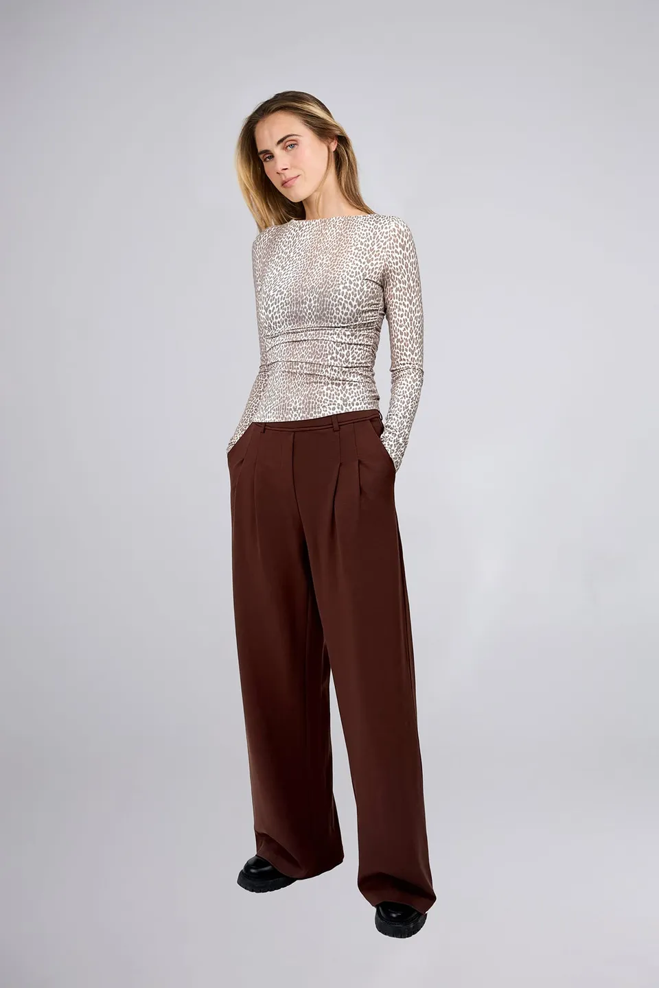 oh-april-miri-wide-leg-pants-cocoa-dust-viskose image 1