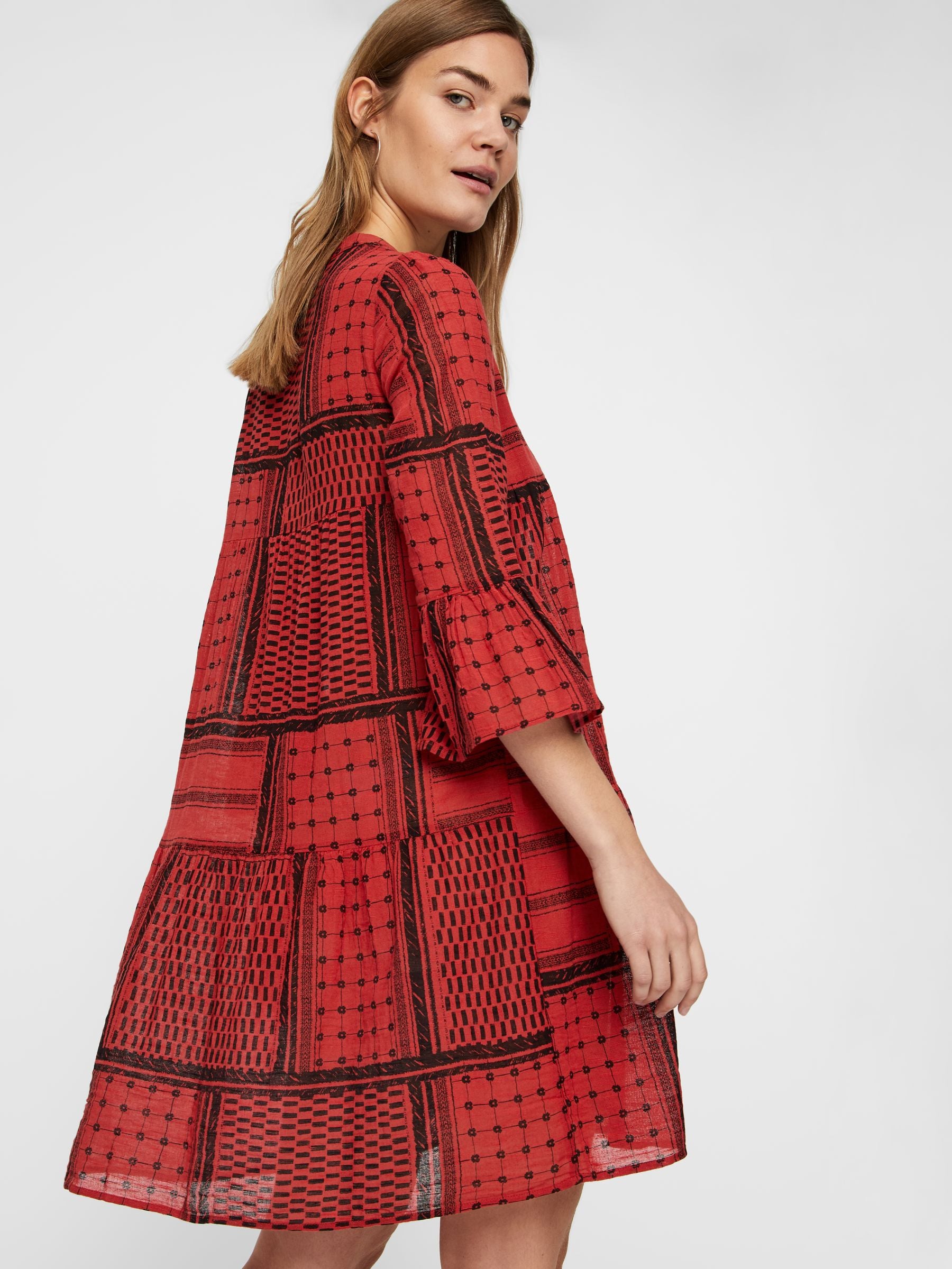 noisy-may-kleid-bedruckt-minikleid-3-4-arm image 5