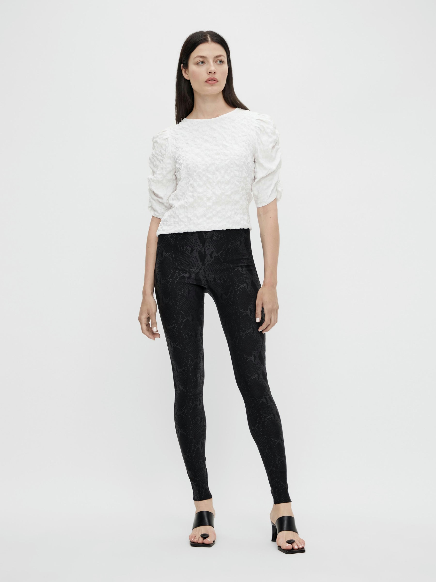 object-coated-leggings-glitzer-mit-stretch-mid-waist image 4