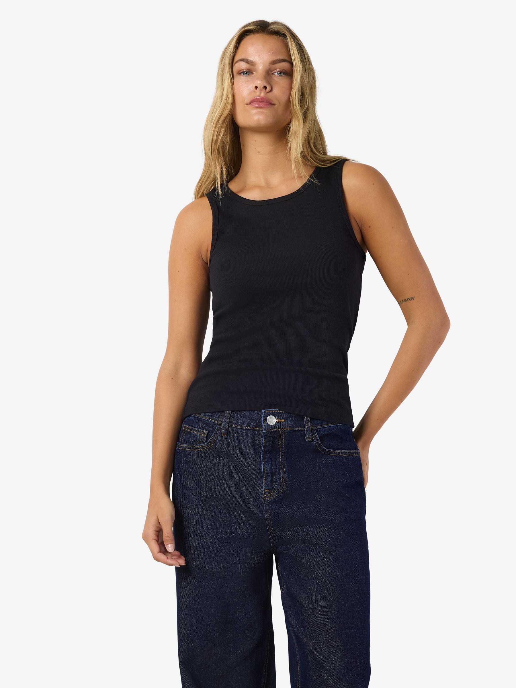 noisy-may-tops-tr-gertop-u-ausschnitt-ripp-slim-fit image 2