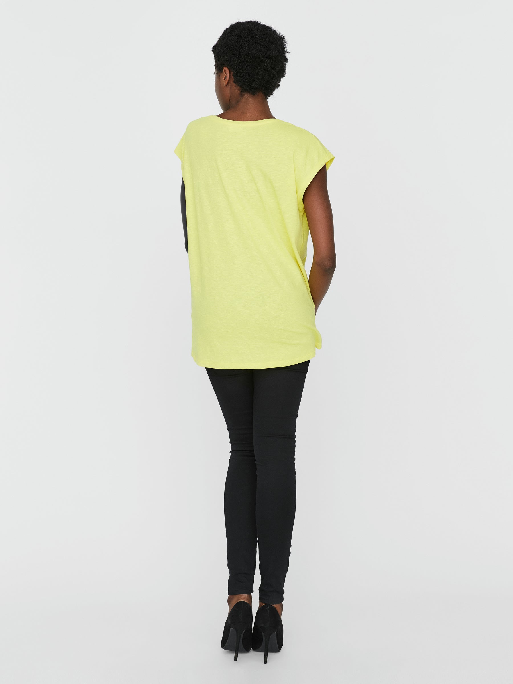 noisy-may-oversize-t-shirt-damen-rundhals-loose-fit-2 image 3