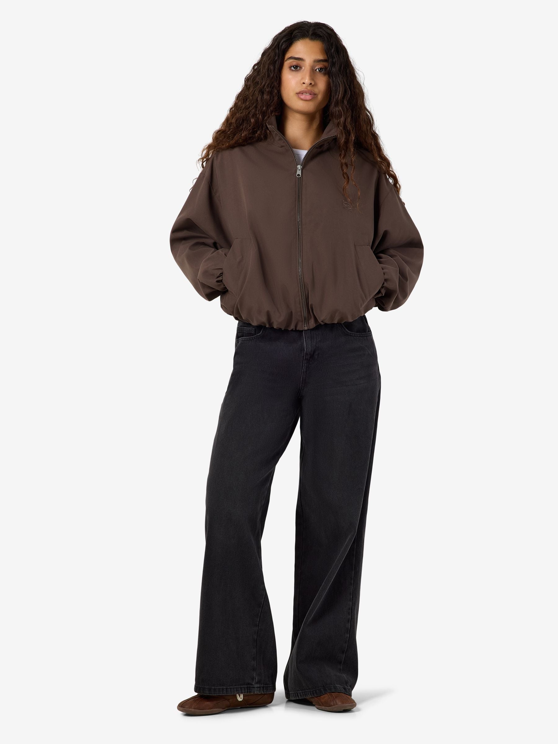 noisy-may-bomberjacke-damen-mit-stickerei-reissverschluss image 4