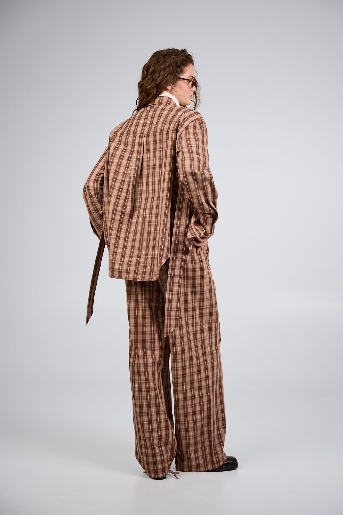 oh-april-elior-webhose-cocoa-dust-check-wide-leg image 3