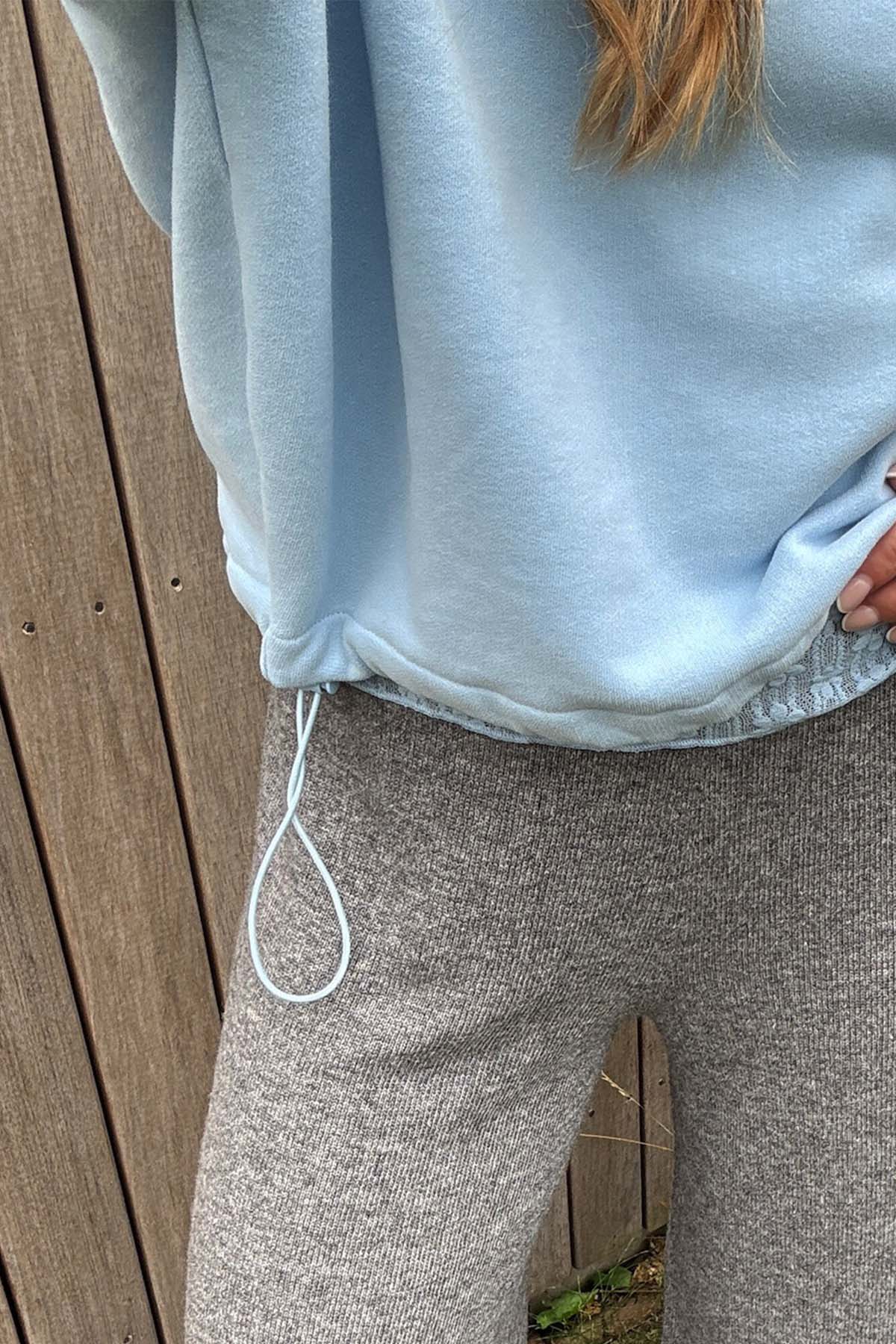 oh-april-boxy-sweatshirt-sky-blue-baumwolle-kordelzug image 4