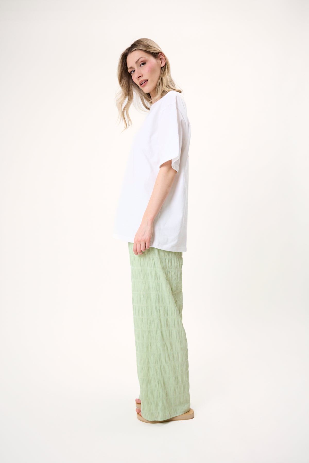 oh-april-bf-t-shirt-flower-white-baumwolle-oversized image 4