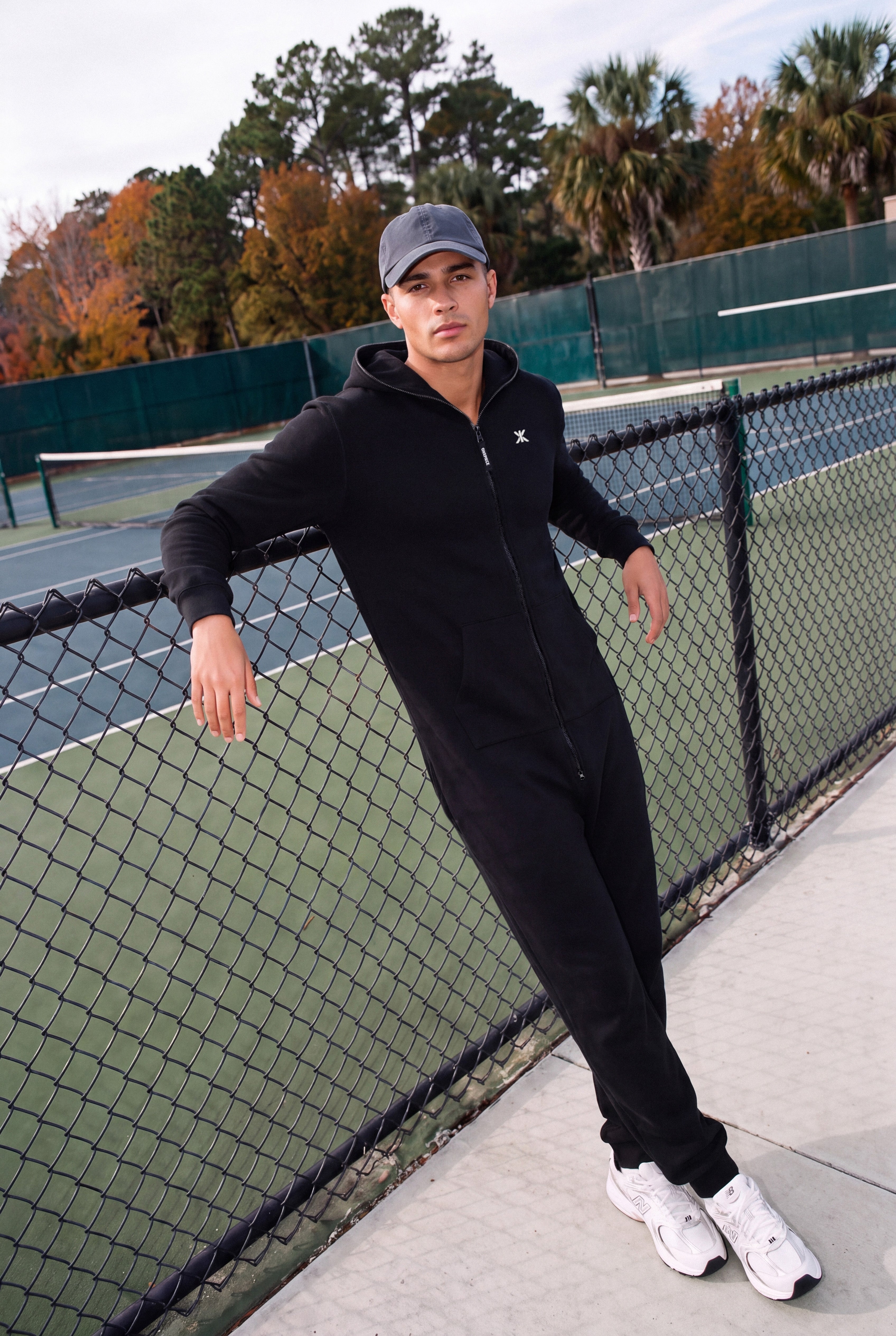 onepiece-original-onesie-2-0-jumpsuit-schwarz-fleece image 3