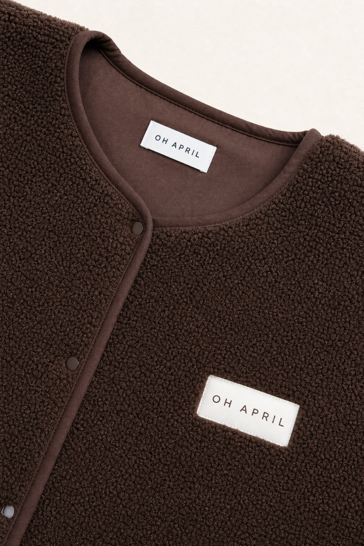 oh-april-magnolia-fleece-vest-fleeceweste-dark-brown image 4