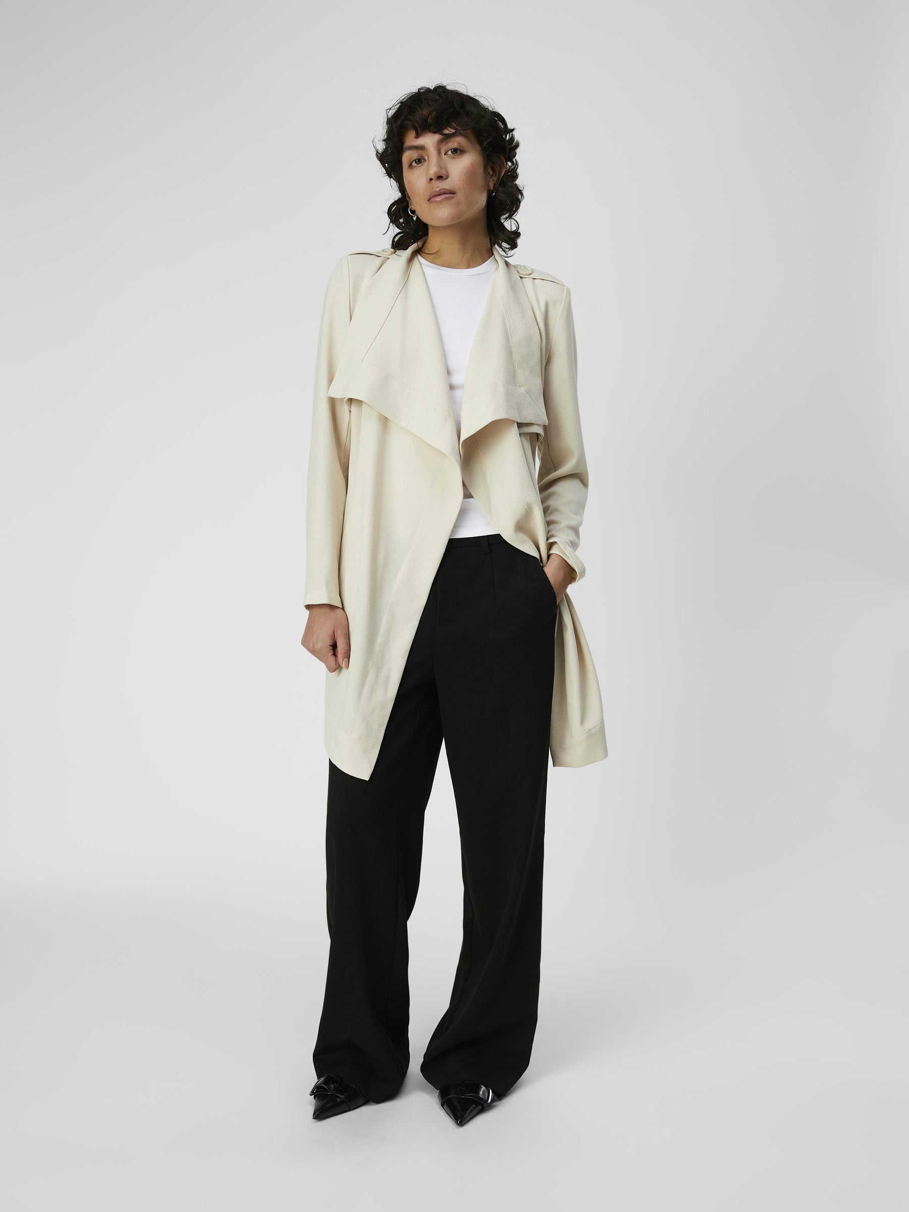 object-objannlee-kurze-jacke-mit-bindeg-rtel image 4