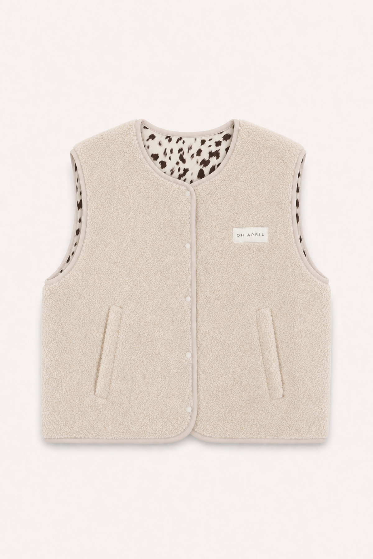 oh-april-magnolia-fleece-weste-off-white-cow image 1