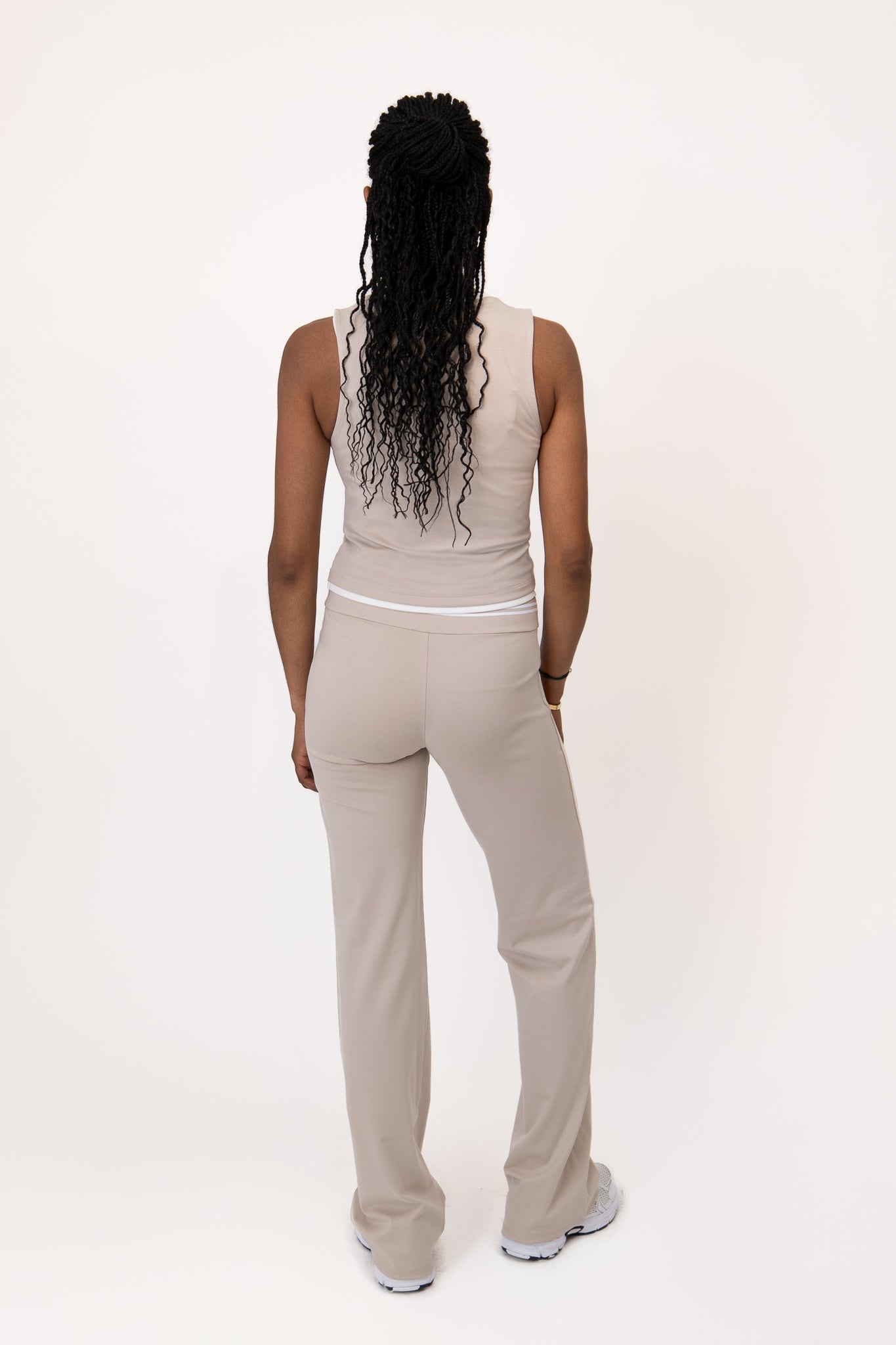oh-april-eden-tanktop-top-taupe-slim-fit image 6