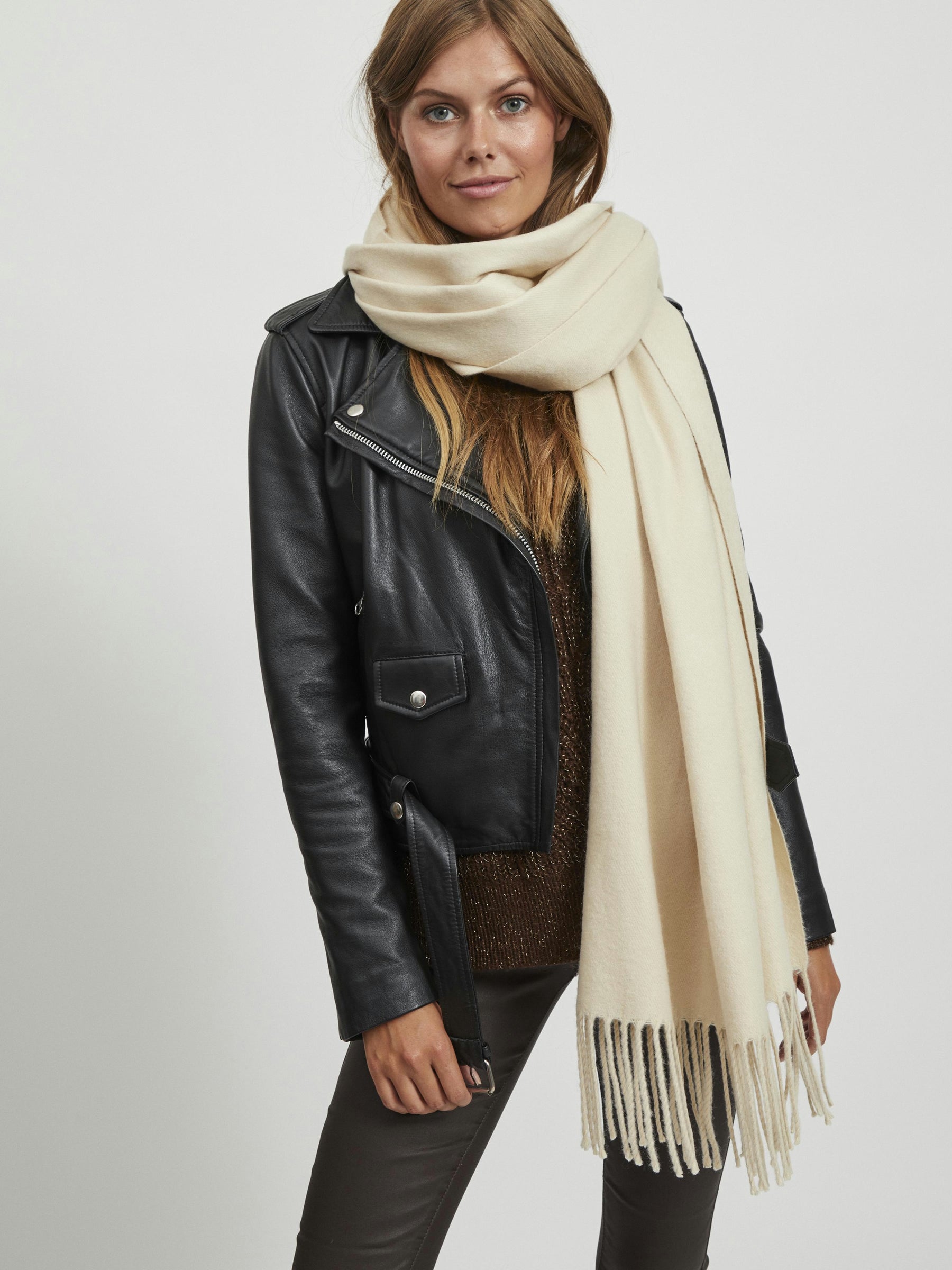 object-accessories-schal-wolle-fransen-200x70-cm image 3