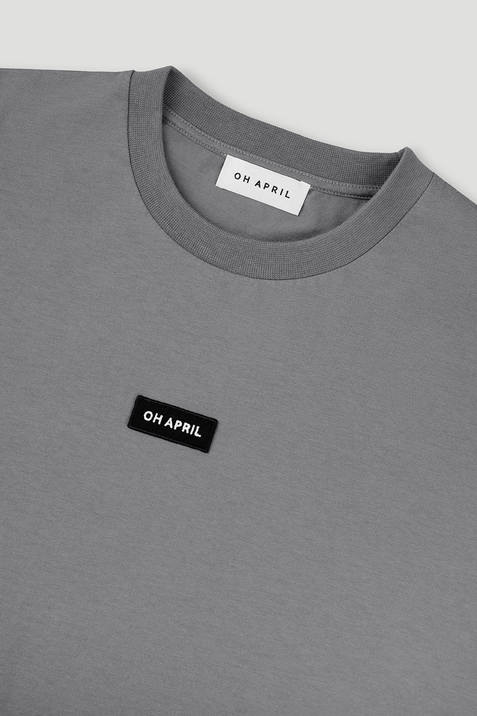 oh-april-boyfriend-t-shirt-dark-grey-shirt-oversized image 3