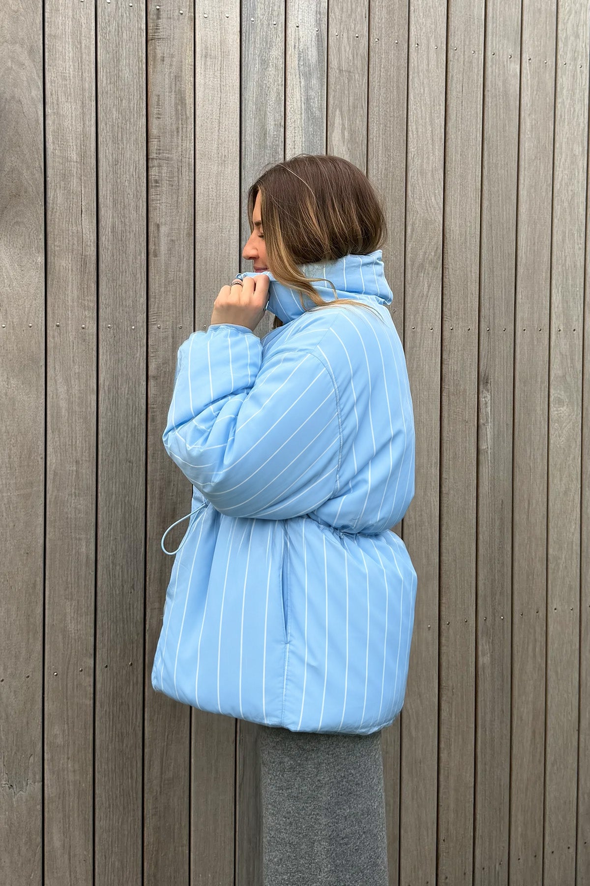 oh-april-wendbare-puffer-jacket-sky-blue-recycelt image 4